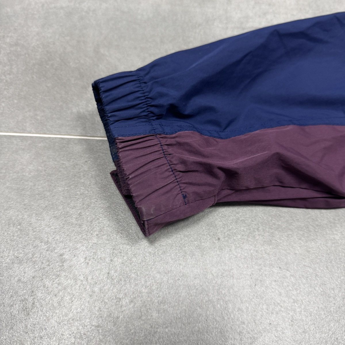 Nike ACG Vintage Nike ACG Spell Out Swoosh F.I.T. Windbreaker Jacket Size US M / EU 48-50 / 2 - 4 Thumbnail