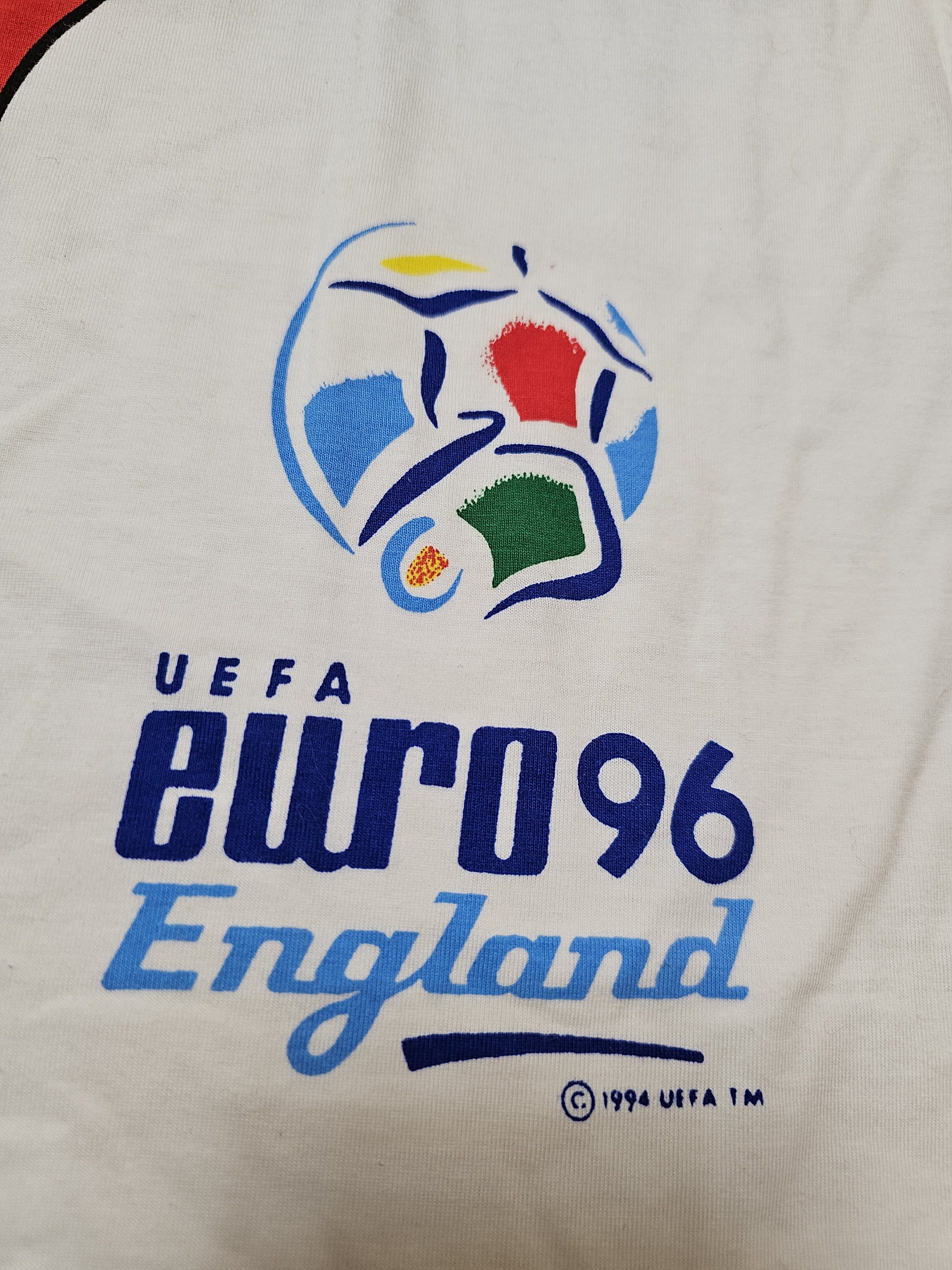 Vintage ENGLAND 1996 EURO VINTAGE FOOTBALL SHIRT SOCCER SHIRT Size US L / EU 52-54 / 3 - 4 Thumbnail