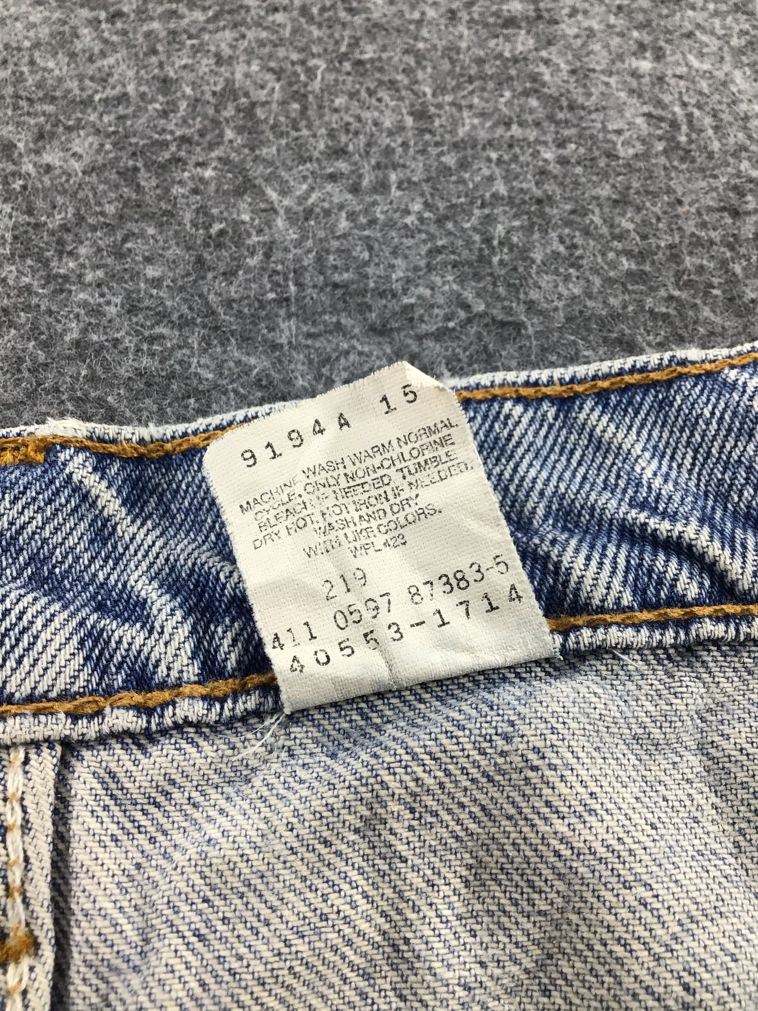 Levi's Vintage Levi's 553 Jeans Relaxed Fit Denim KJ164 Size US 37 - 11 Thumbnail