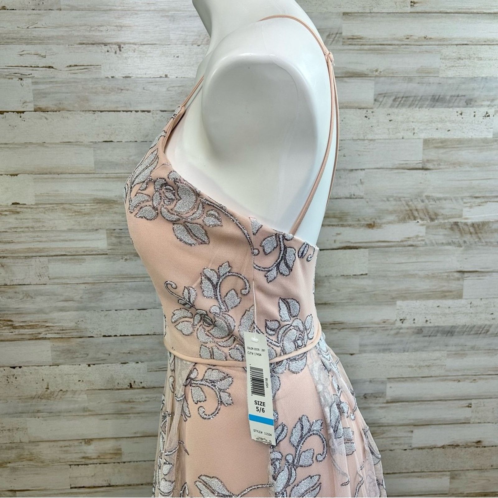 Other Jump Apparel Halter Tulle Glitter Maxi Dress Size 5/6 Floral Size S / US 4 / IT 40 - 7 Thumbnail