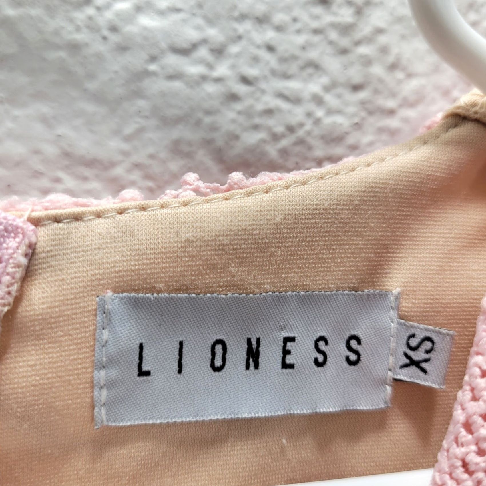 Lioness Lioness Romper XS Pink Floral Lace Overlay Cap Sleeve Short Onesie One-Piece Women’s Size 26" / US 2 / IT 38 - 6 Thumbnail