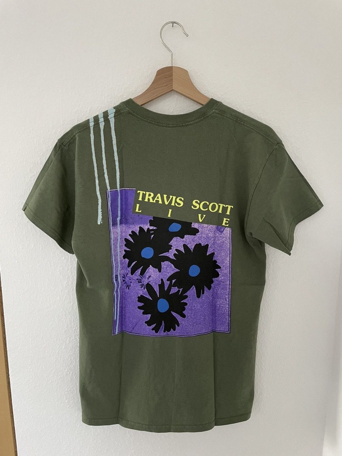 Travis Scott Travis Scott Astroworld Europe 2019 Flower T-Shirt Size US M / EU 48-50 / 2 - 2 Thumbnail