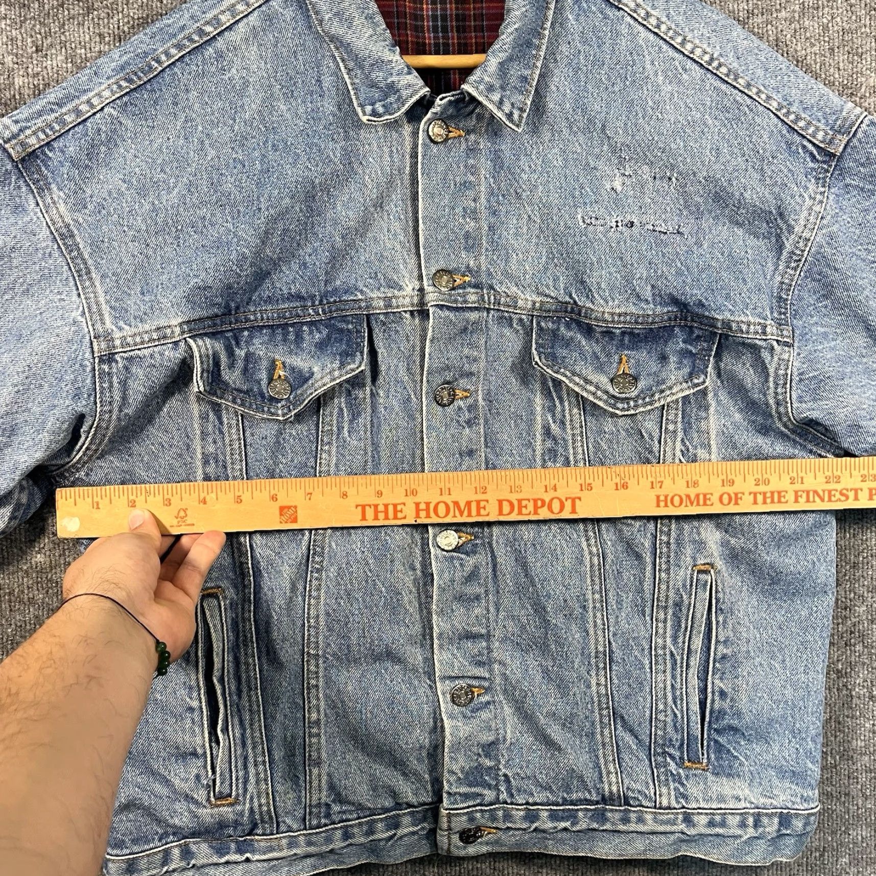 Denime VINTAGE Tyca Embossed Denim Jacket Mens Large USA 90s Size US L / EU 52-54 / 3 - 6 Thumbnail