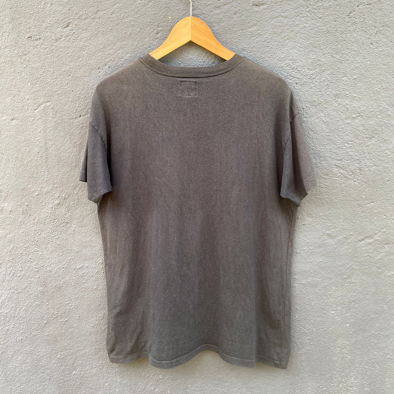 Moschino Thrashed Faded Vintage Moschino Tee Size US L / EU 52-54 / 3 - 3 Thumbnail