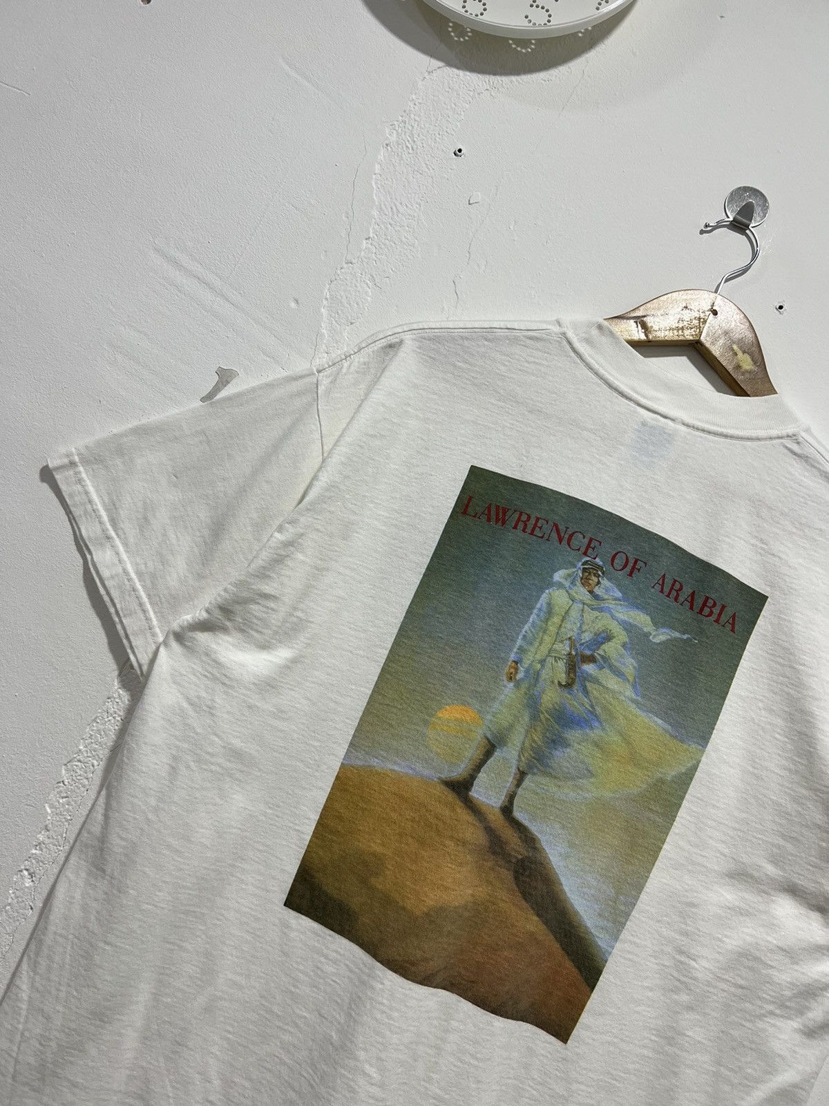 Vintage Vintage Lawrance Of Arabia Movie DVD Promo Tshirt Size US L / EU 52-54 / 3 - 4 Thumbnail