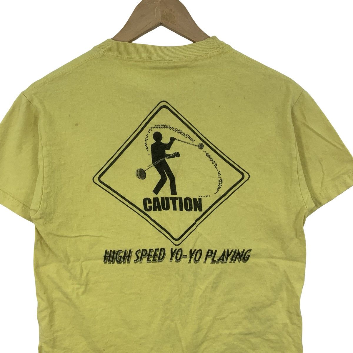 Vintage Vintage HIGH SPEED Yo-Yo Parody Warning Sign Tee Shirt Top Size US S / EU 44-46 / 1 - 7 Thumbnail