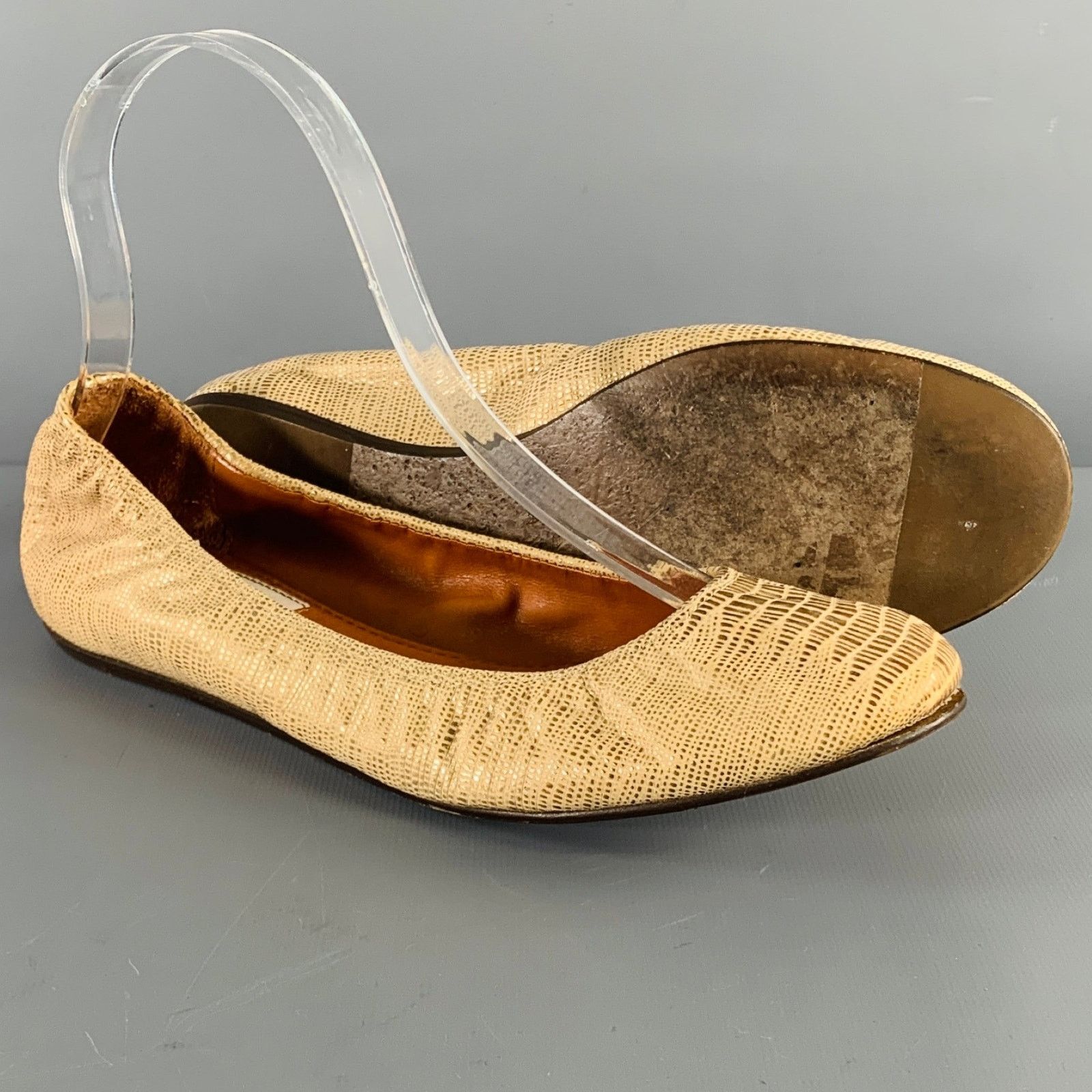 Lanvin LANVIN Size 7 Gold Beige Embossed Ballet Flats Size US 7 / IT 37 - 5 Thumbnail