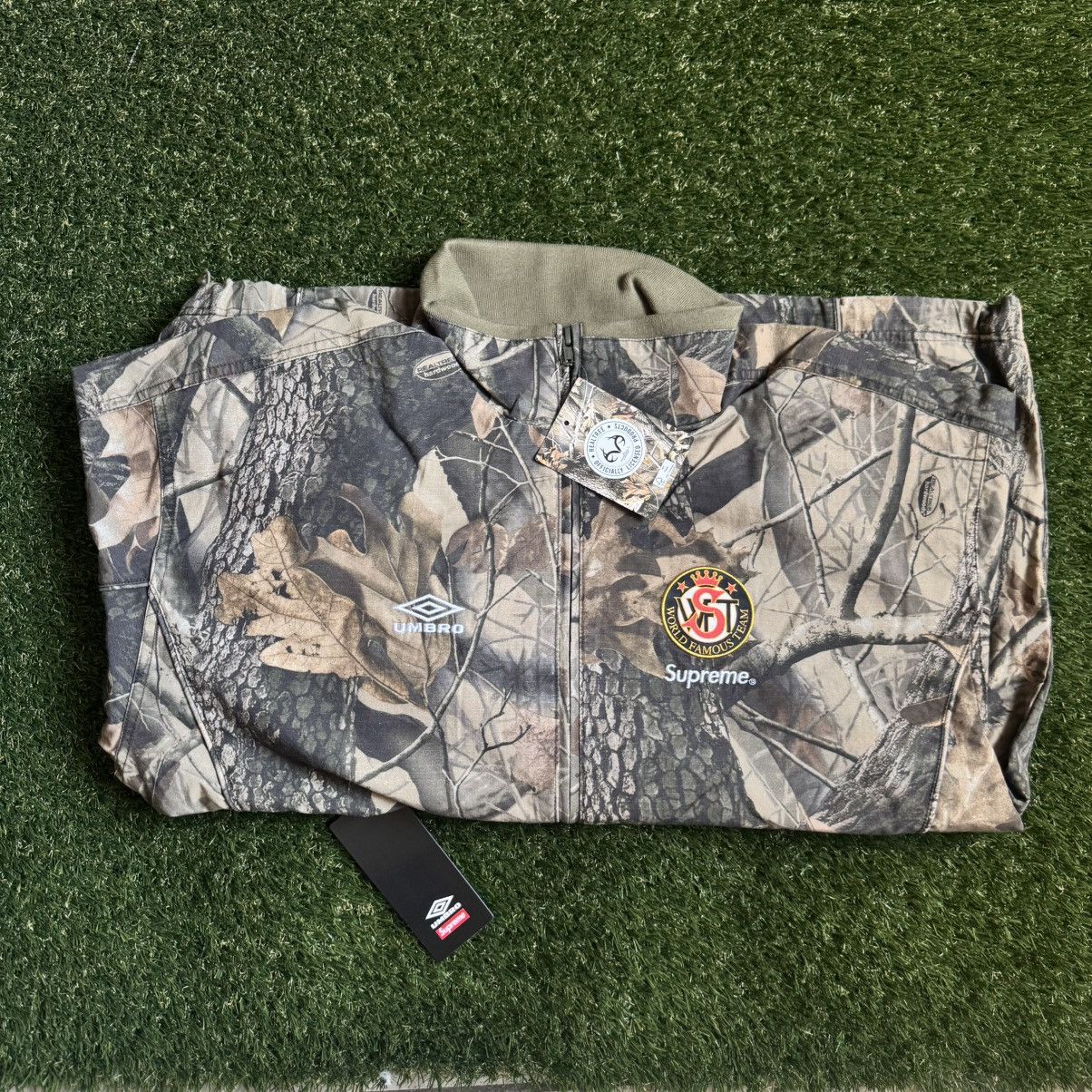 Supreme × Umbro Supreme Umbro Cotton Ripstop Track Jacket Realtree Size US S / EU 44-46 / 1 - 1 Thumbnail