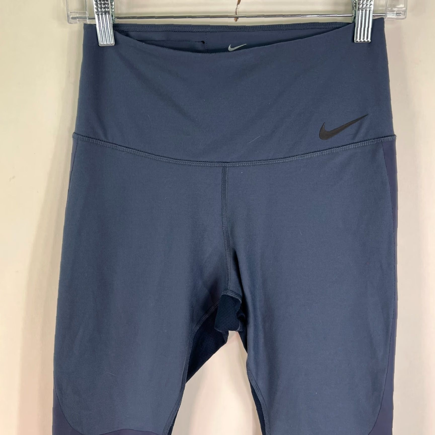 Nike Nike Dri-Fit Capri Leggings Womens M Blue Running & Yoga Comfort, Compression, Regular Fit, Pull On, Skinny Inseam 22in, Nike Logo Size 32" / US 10 / IT 46 - 3 Thumbnail