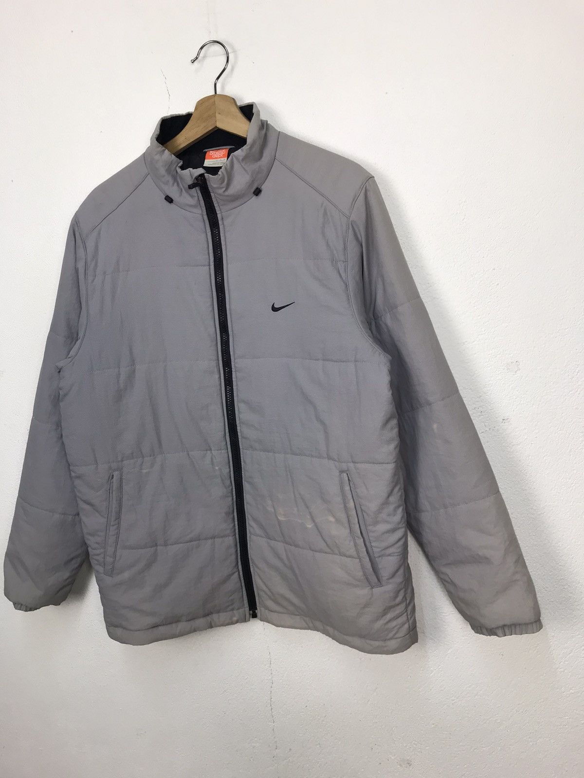 Japanese Brand × Nike × Vintage Vintage Faded Nike Spellout Puffer Jacket Size US L / EU 52-54 / 3 - 2 Thumbnail