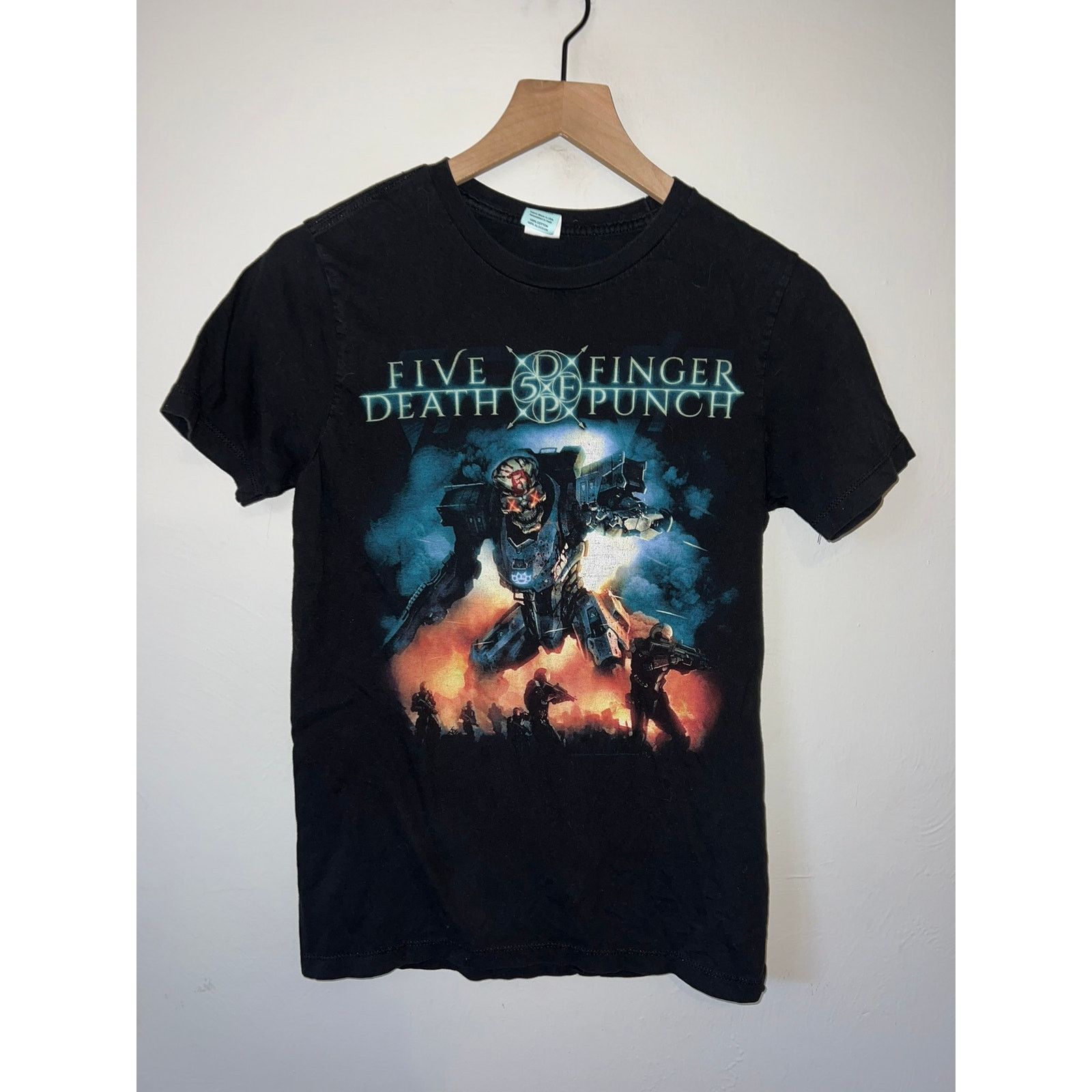 Pacific and Co. Five Finger Death Punch Shirt Tour Concert Robot Tee 2010s Size US S / EU 44-46 / 1 - 1 Thumbnail