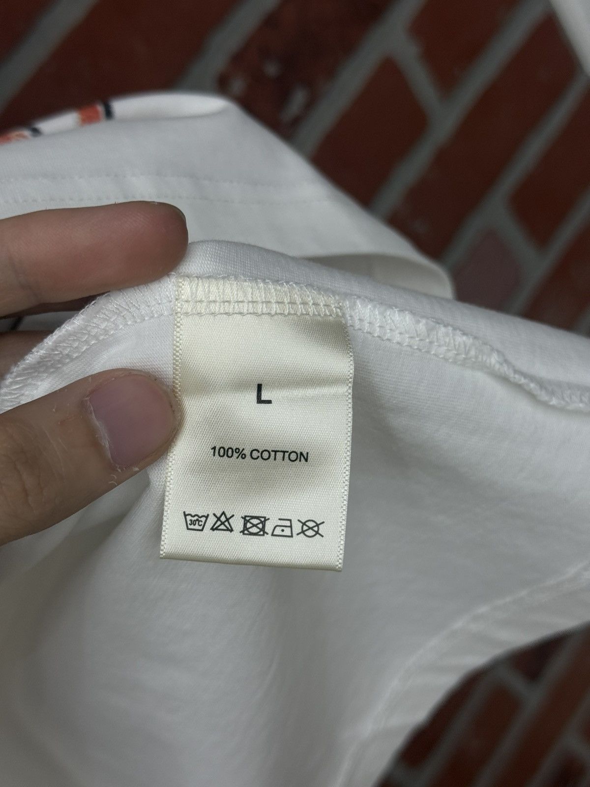 Vale Valley White Summer Tee Men’s Size L (NEW) Size US L / EU 52-54 / 3 - 8 Thumbnail