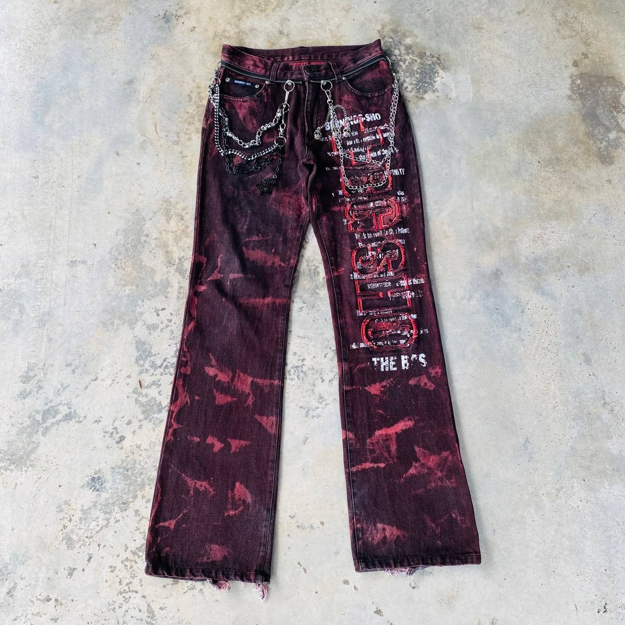 If Six Was Nine FLARED BERNING-SHO SKULL DYE DISTRESSED TORNADO MART STYLE Size US 28 / EU 44 - 3 Thumbnail