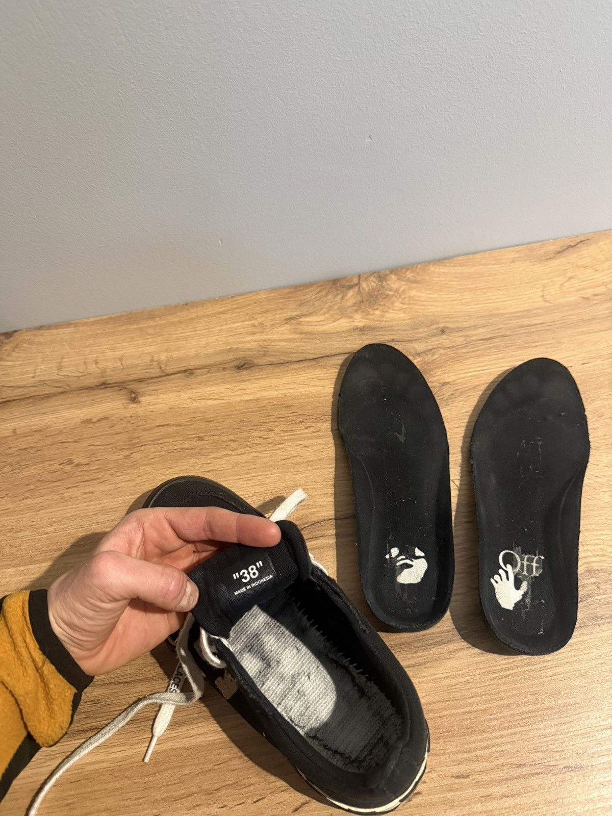 Off-White Off white vulc low top skate Size US 5.5 / EU 38 - 10 Thumbnail