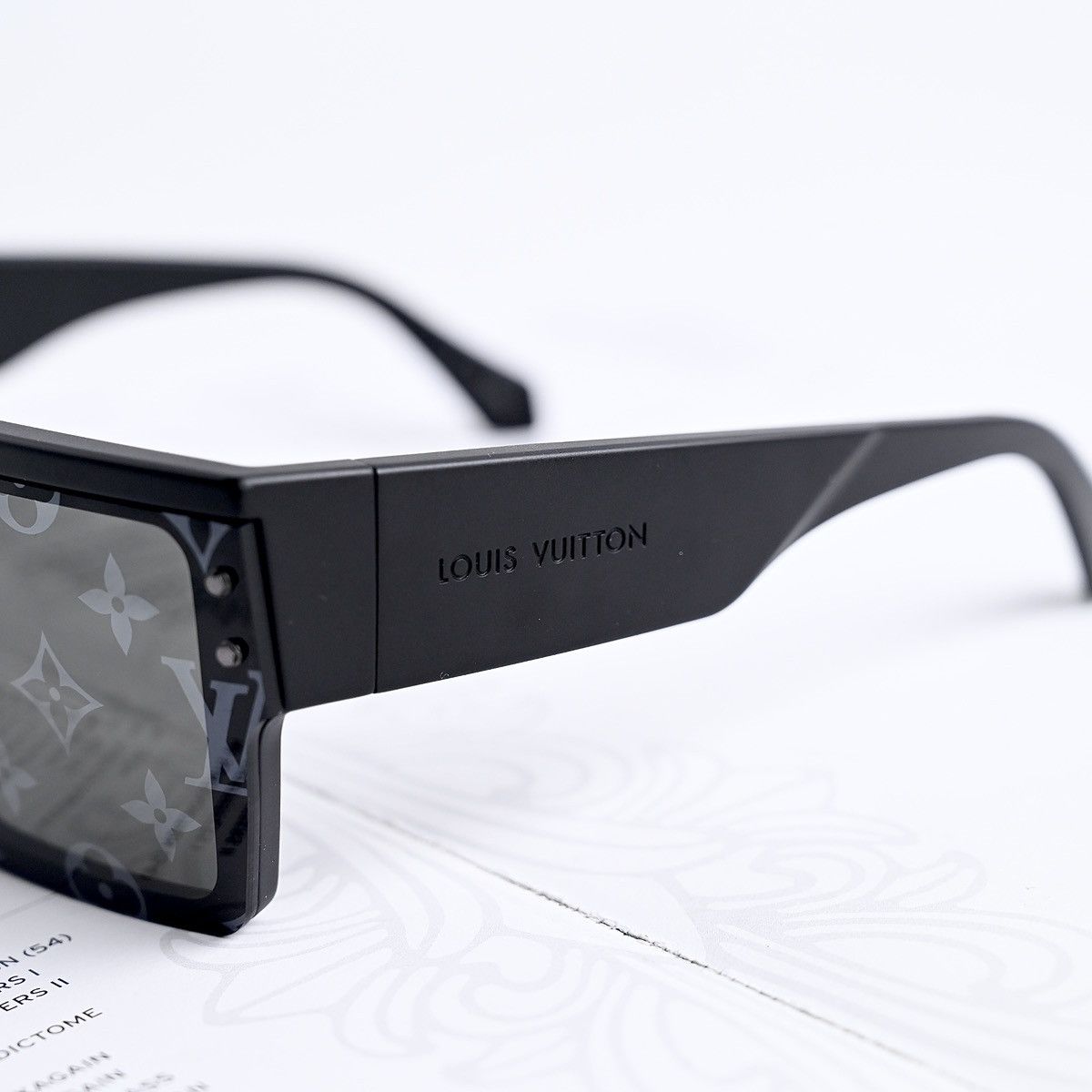 Louis Vuitton LUOIS VUITTON MONOGRAM BLACK SUNGLASSES Size ONE SIZE - 3 Thumbnail