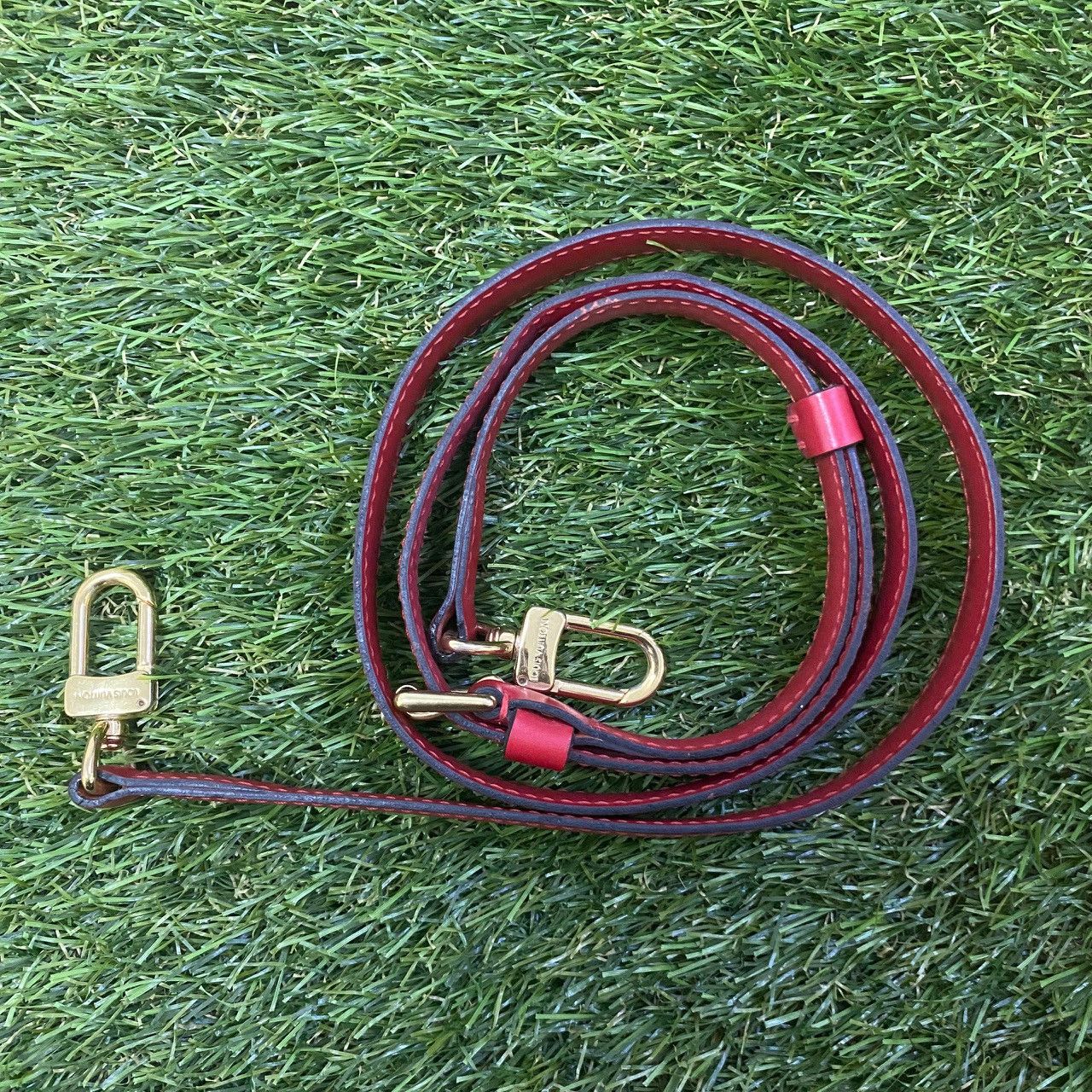 Louis Vuitton Louis Vuitton Red Adjustable Shoulder Strap 6LKO126K – Y2K Size ONE SIZE - 7 Thumbnail