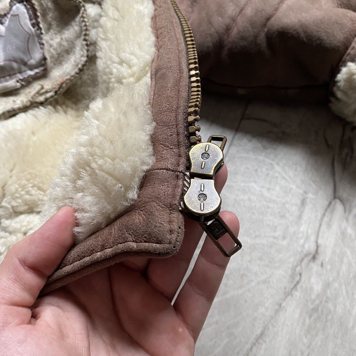 Leather RARE ISLAND REPUBLIC 90s HEAVY LEATHER SHERPA AVIATOR JACKET Size US L / EU 52-54 / 3 - 12 Thumbnail