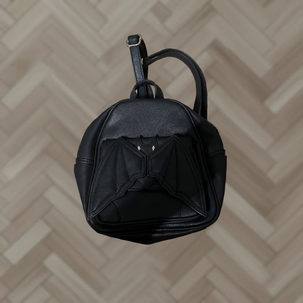 Vintage VINTAGE Mini Bat Purse Gothic Leather Backpack Goth Backpack With Wings Mini Bookbags Backpack Womens Black Polyester Size ONE SIZE - 1 Thumbnail