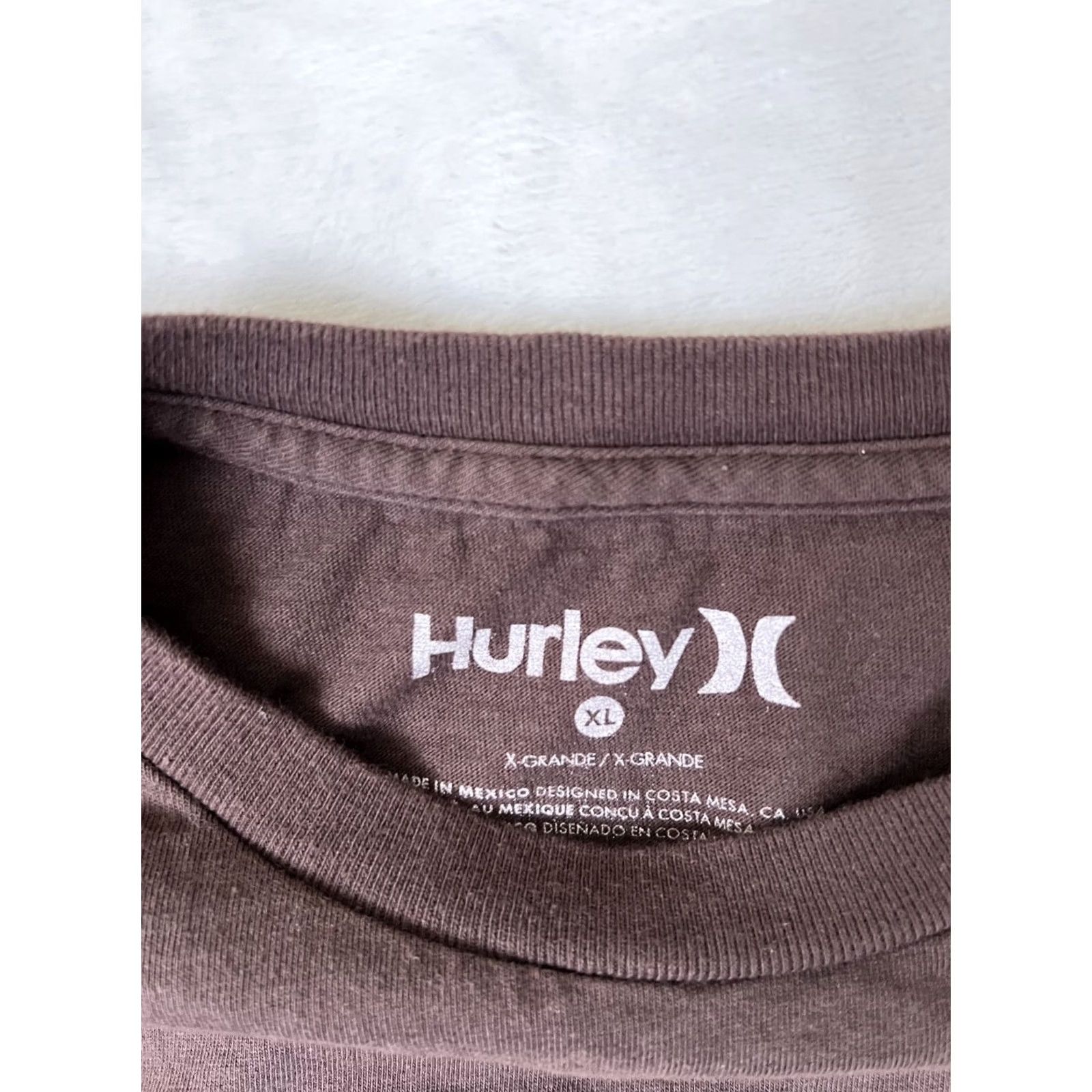 Hurley VINTAGE Hurley T-Shirt XL Brown Spell Out Y2K Cyber Surf Shirt Mens Size US XL / EU 56 / 4 - 5 Thumbnail