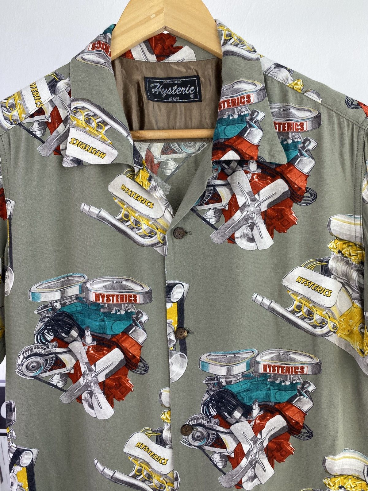 Hysteric Glamour 90’s Hysteric Engine All Over Print Rayon button ip Size US M / EU 48-50 / 2 - 3 Thumbnail