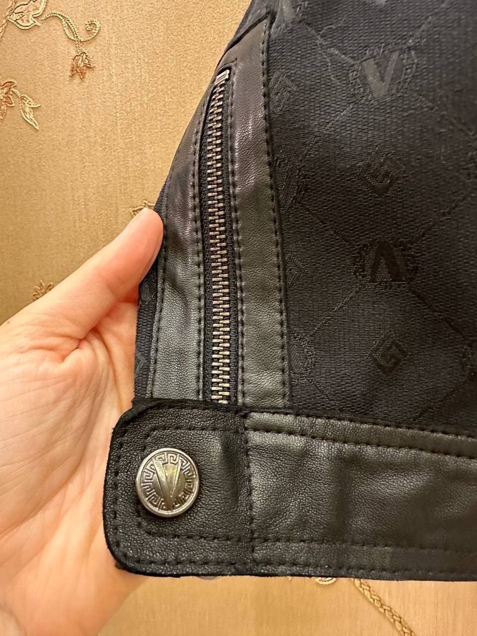 Versace × Vintage Versace Collection Fabric/Leather Jacket Very Rare Size L Size US L / EU 52-54 / 3 - 5 Thumbnail