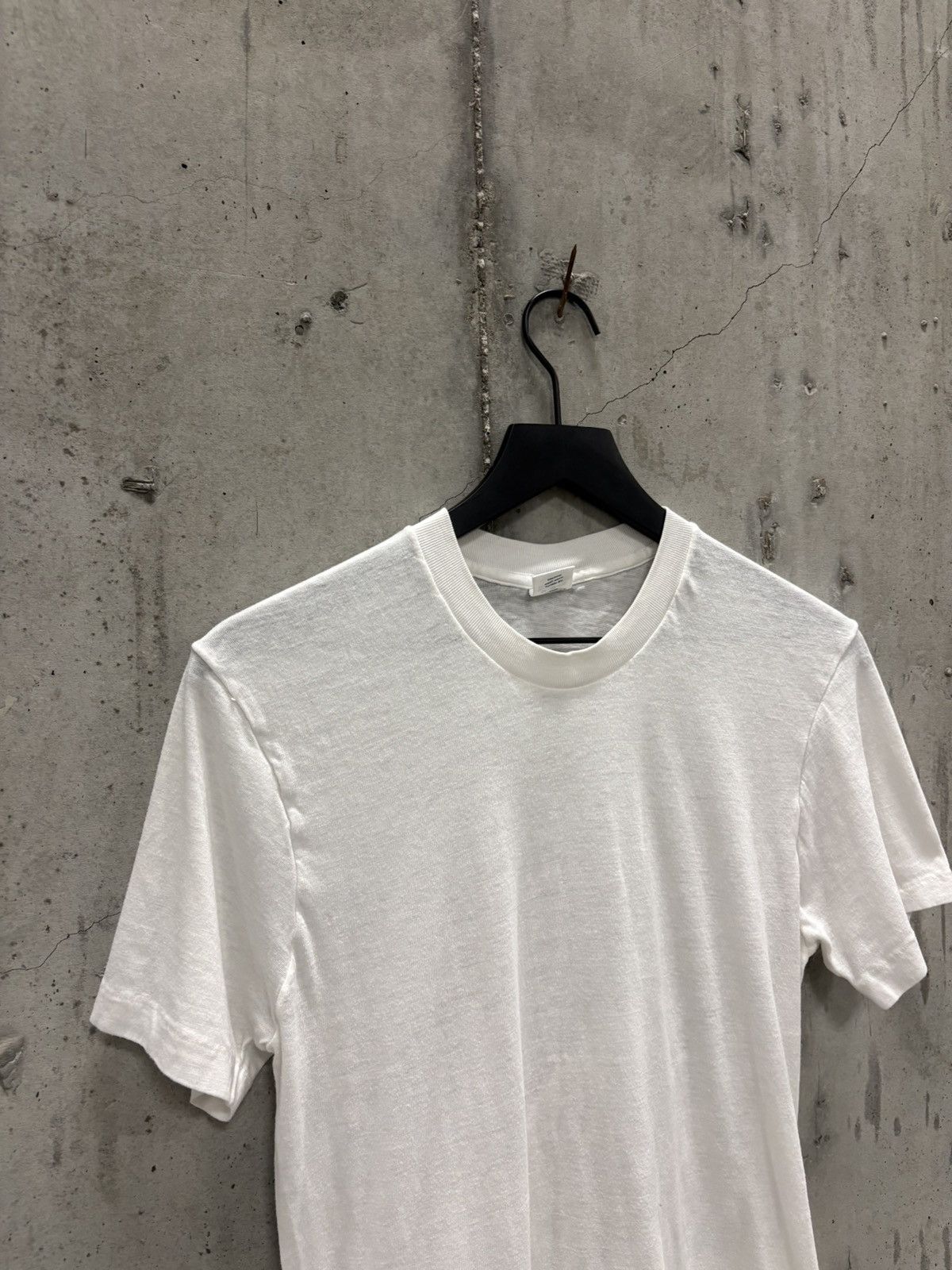 Vintage Vintage Blank Shirt Thrashed Faded Distressed Grunge Band Size US S / EU 44-46 / 1 - 2 Thumbnail