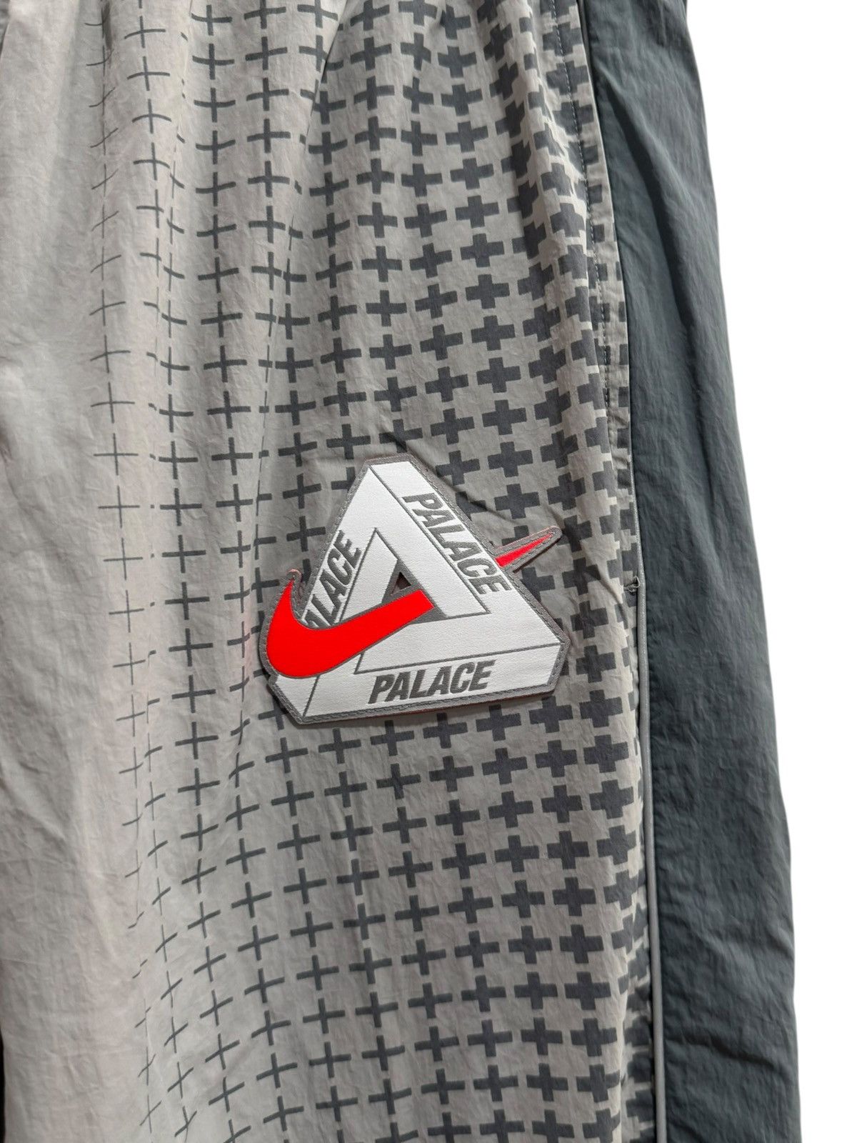 【S】Nike x PALACE Bottoms England Palace Nike x Palace England Solo Swoosh Track Pants Pewter Grey