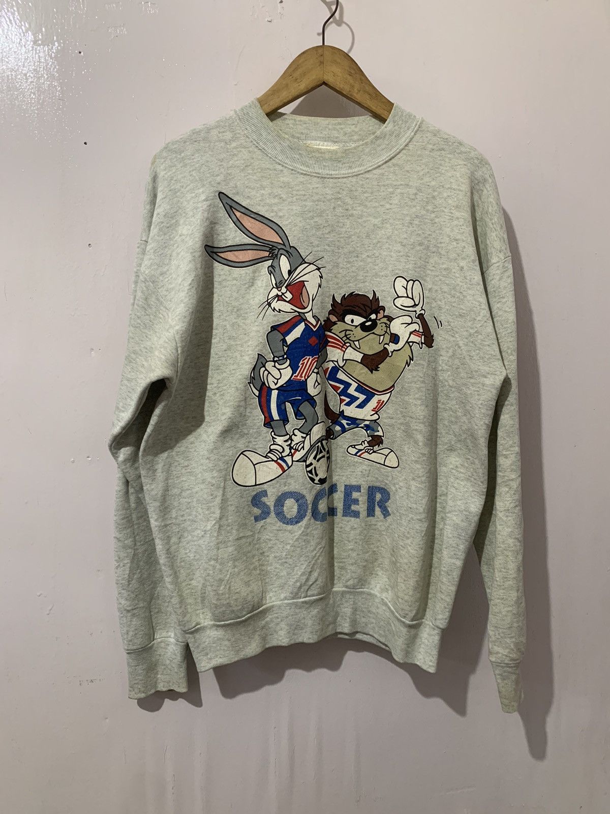 Other Vintage bugs bunny and tazmania soccer 1994 Size US L / EU 52-54 / 3 - 1 Thumbnail