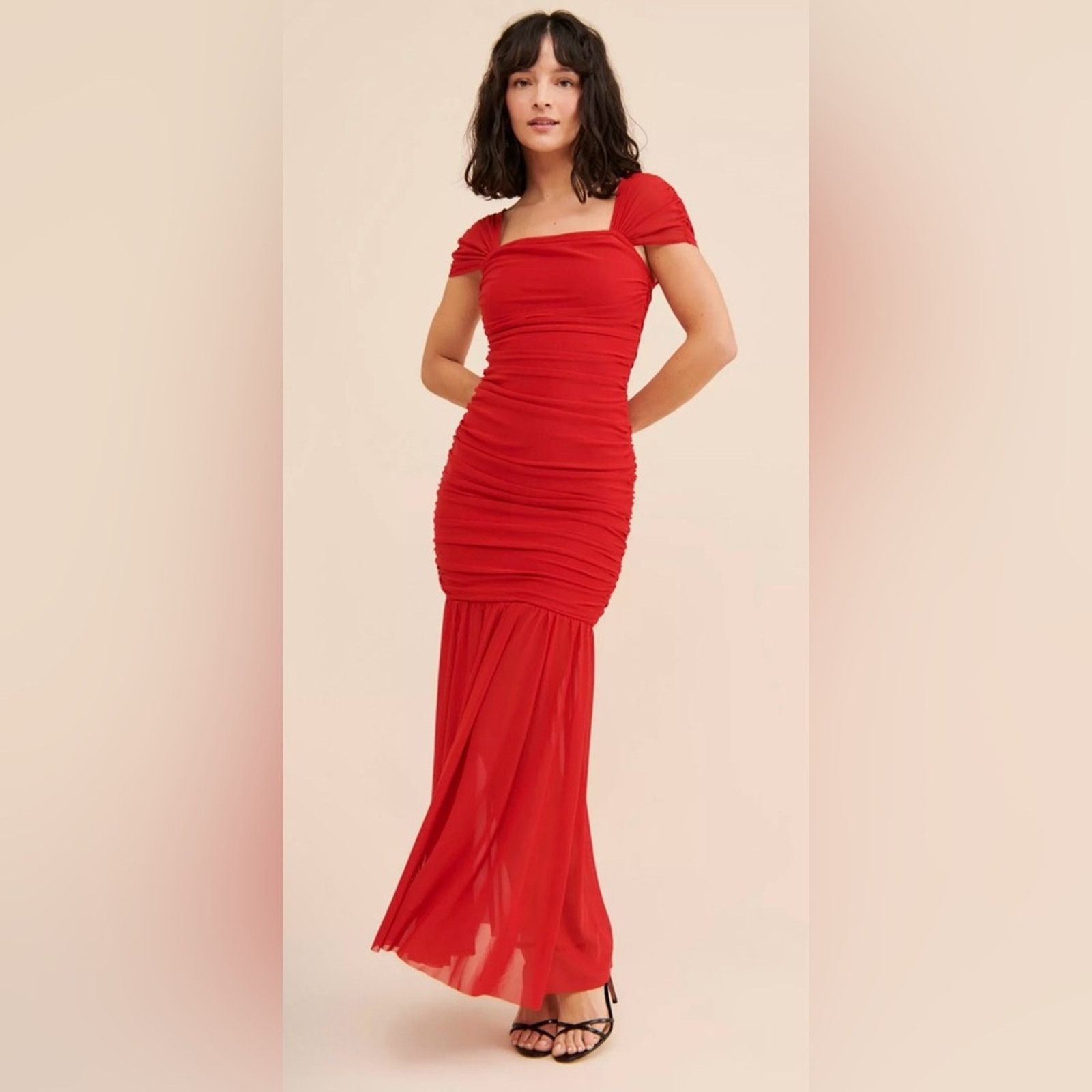 ELLIATT NWT Elliatt $285 Elegant Red Ruched Evening Dress Size S Size S / US 4 / IT 40 - 1 Thumbnail