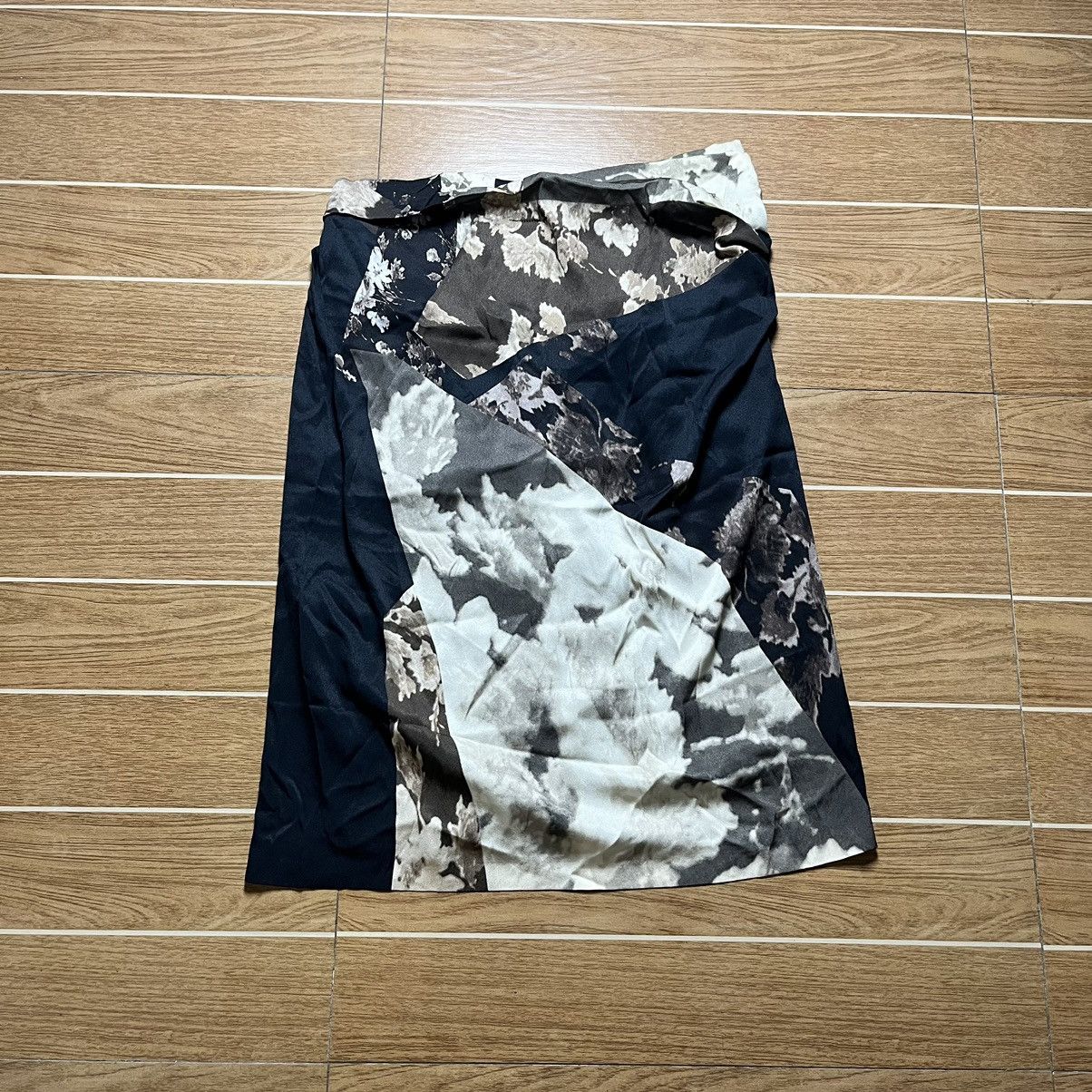 Dries Van Noten Dries Van Noten Flower Art Design Silk Skirt Size 34" / US 12 / IT 48 - 1 Thumbnail