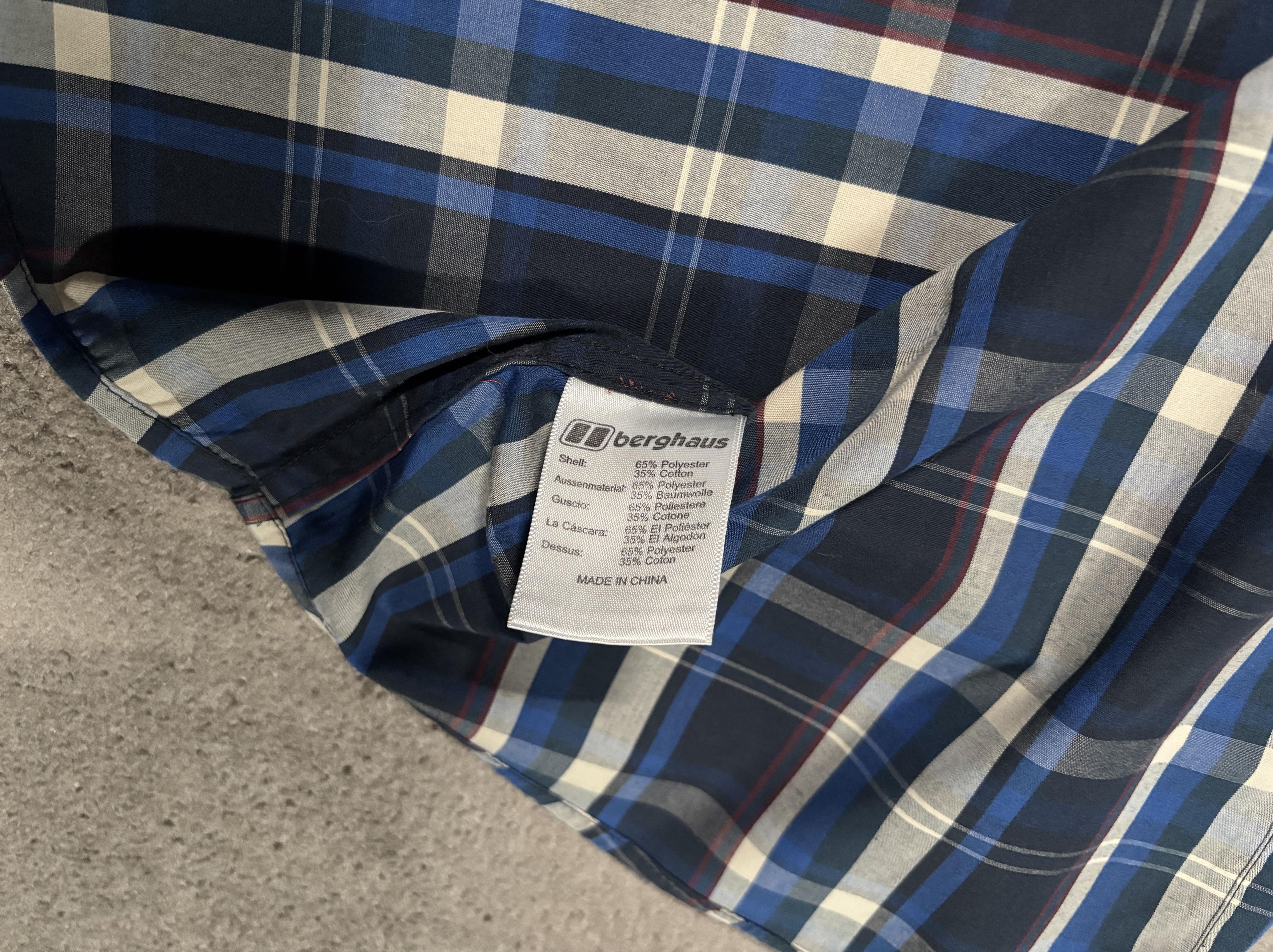 Berghaus Shirt Berghause L Checked Color Short Sleeve Pocket Size US L / EU 52-54 / 3 - 7 Thumbnail