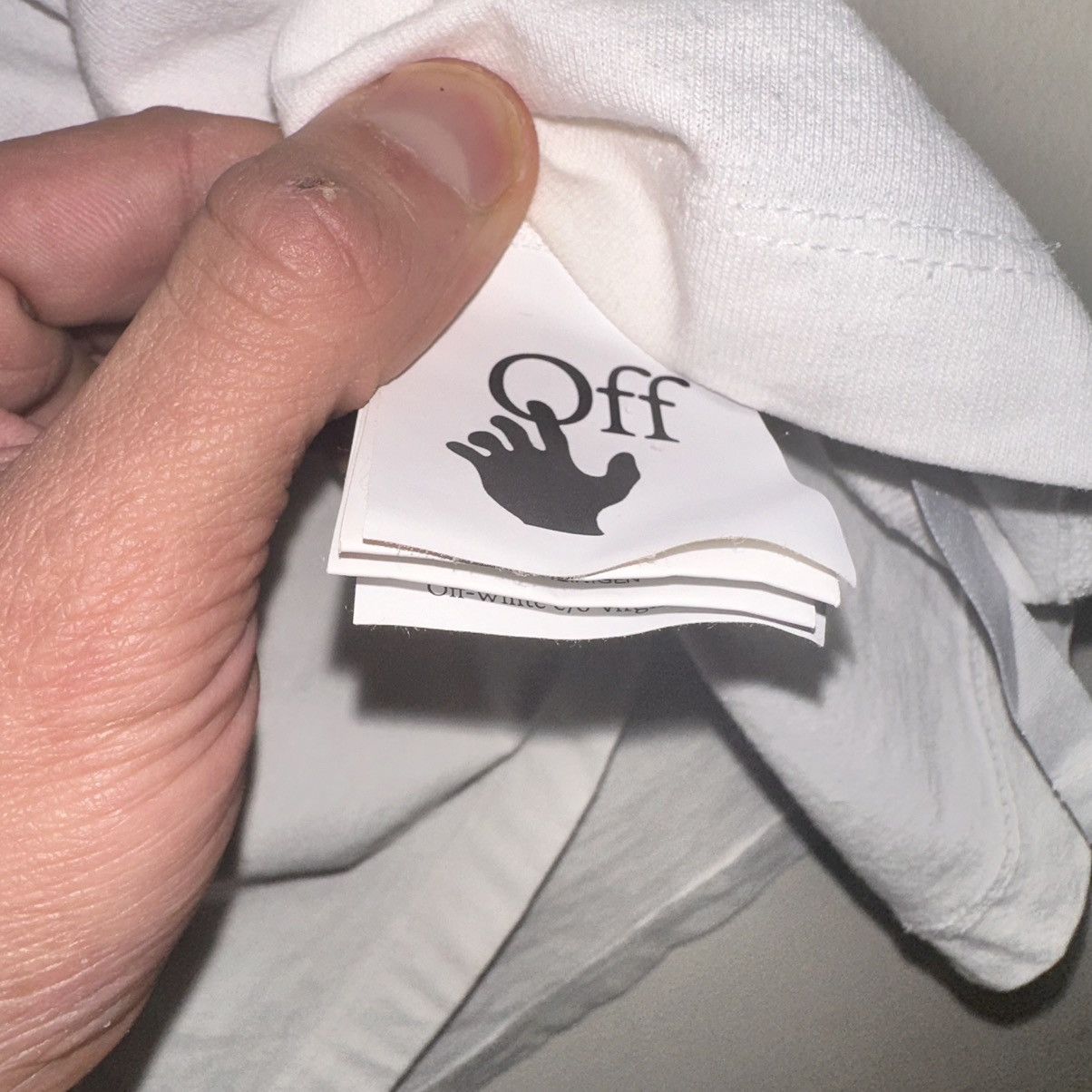 Off-White Off-White T Shirt Men’s Sz Med Old Apple Backhit Size US L / EU 52-54 / 3 - 9 Thumbnail
