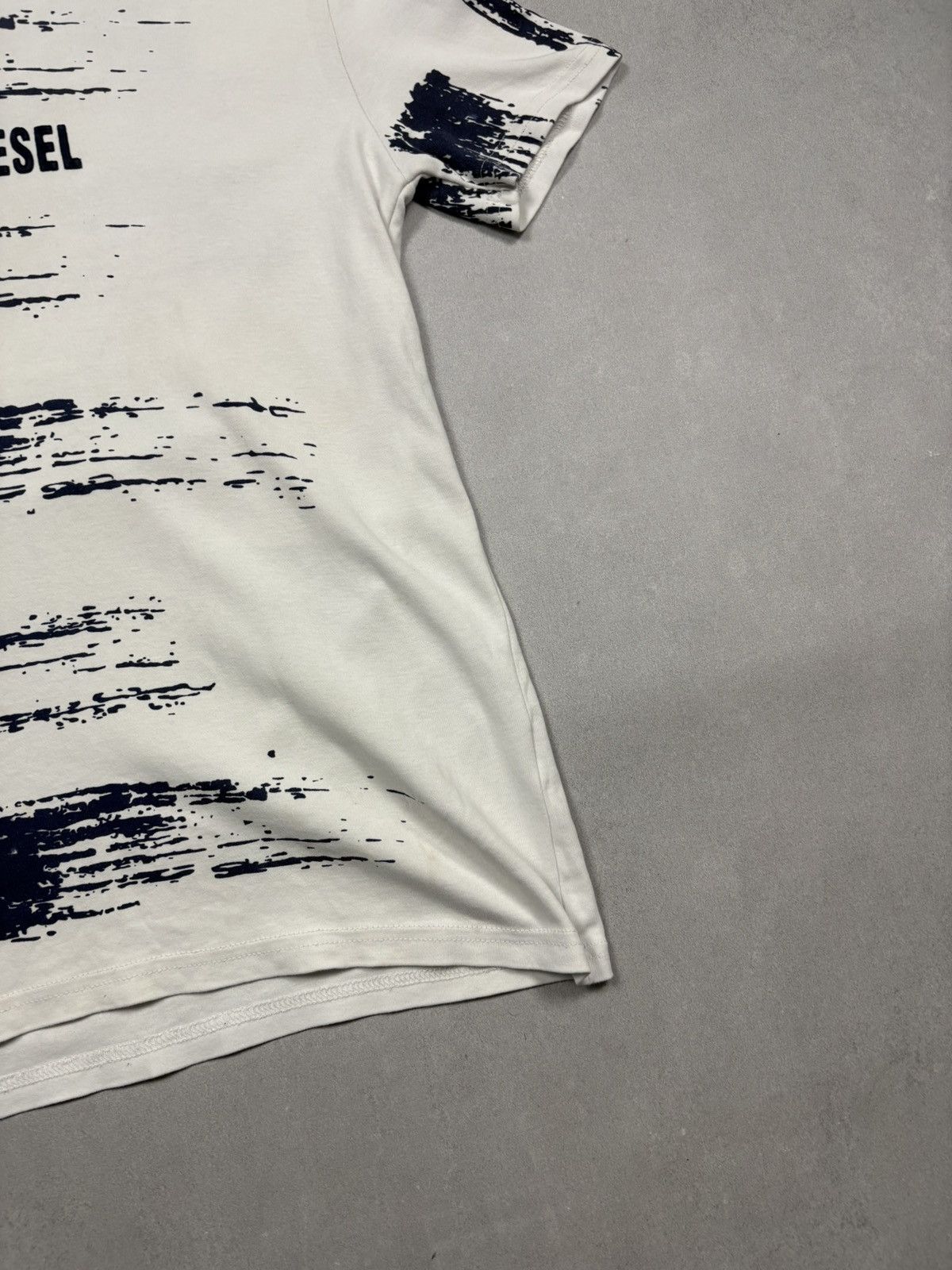 Diesel Diesel 2000s Distressed White Brush Stroke Tee 3D Logo M Y2K Size US M / EU 48-50 / 2 - 4 Thumbnail