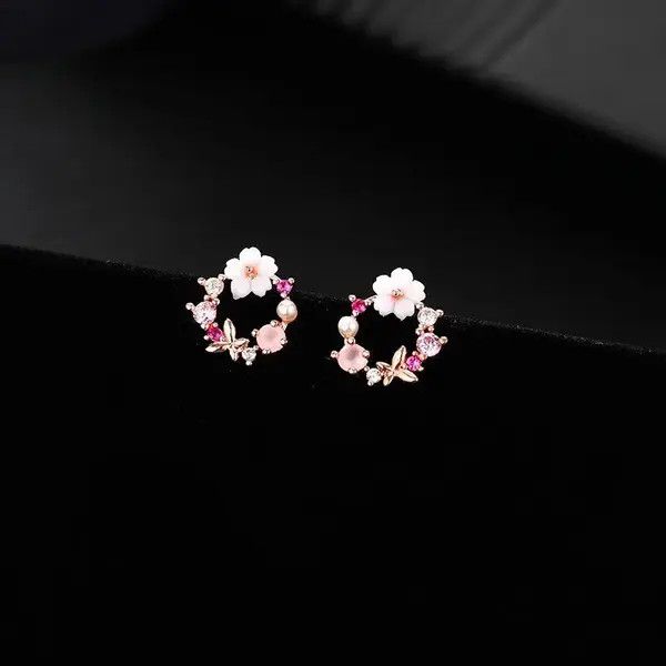 Designer × Jewelry × Vintage Flower Stud Earrings for Women Girls Size ONE SIZE - 2 Thumbnail