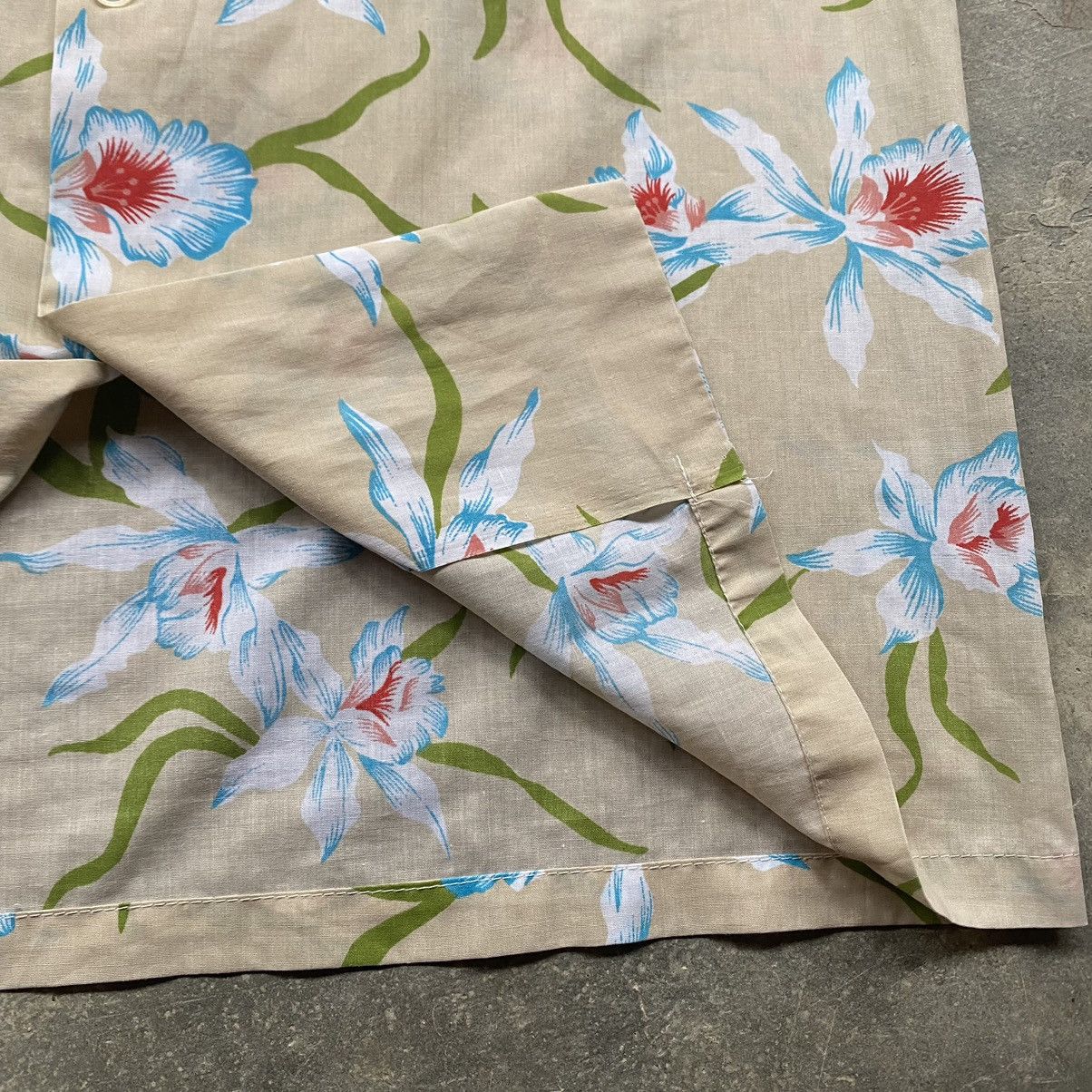 Vintage 1980s Hawaii floral Size US M / EU 48-50 / 2 - 4 Thumbnail