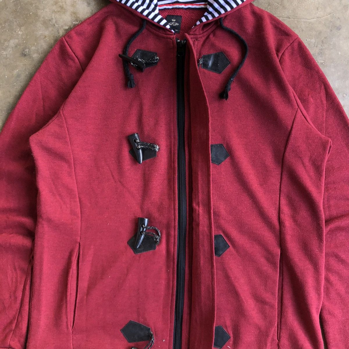 Japanese Brand 2000s Sematic Design Duffle Ziphoodie Jacket Red Maroon Lgb Size US M / EU 48-50 / 2 - 7 Thumbnail