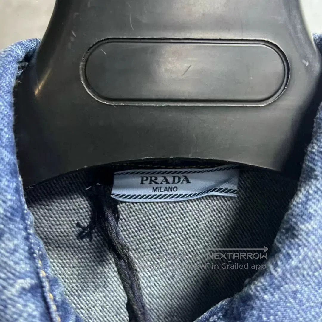 Prada prada long sleeve denim shirt with logo. Size US M / EU 48-50 / 2 - 3 Thumbnail