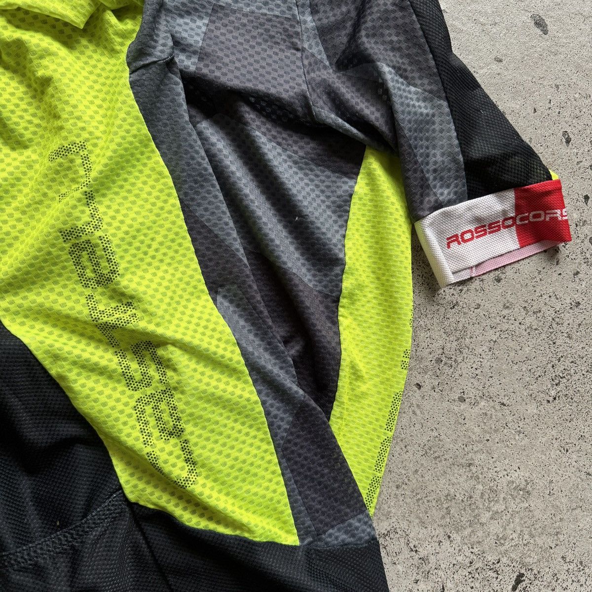 Other Castelli Womens Black Geometric Camo Full Zip Cycling Jersey Size XL / US 12-14 / IT 48-50 - 7 Thumbnail