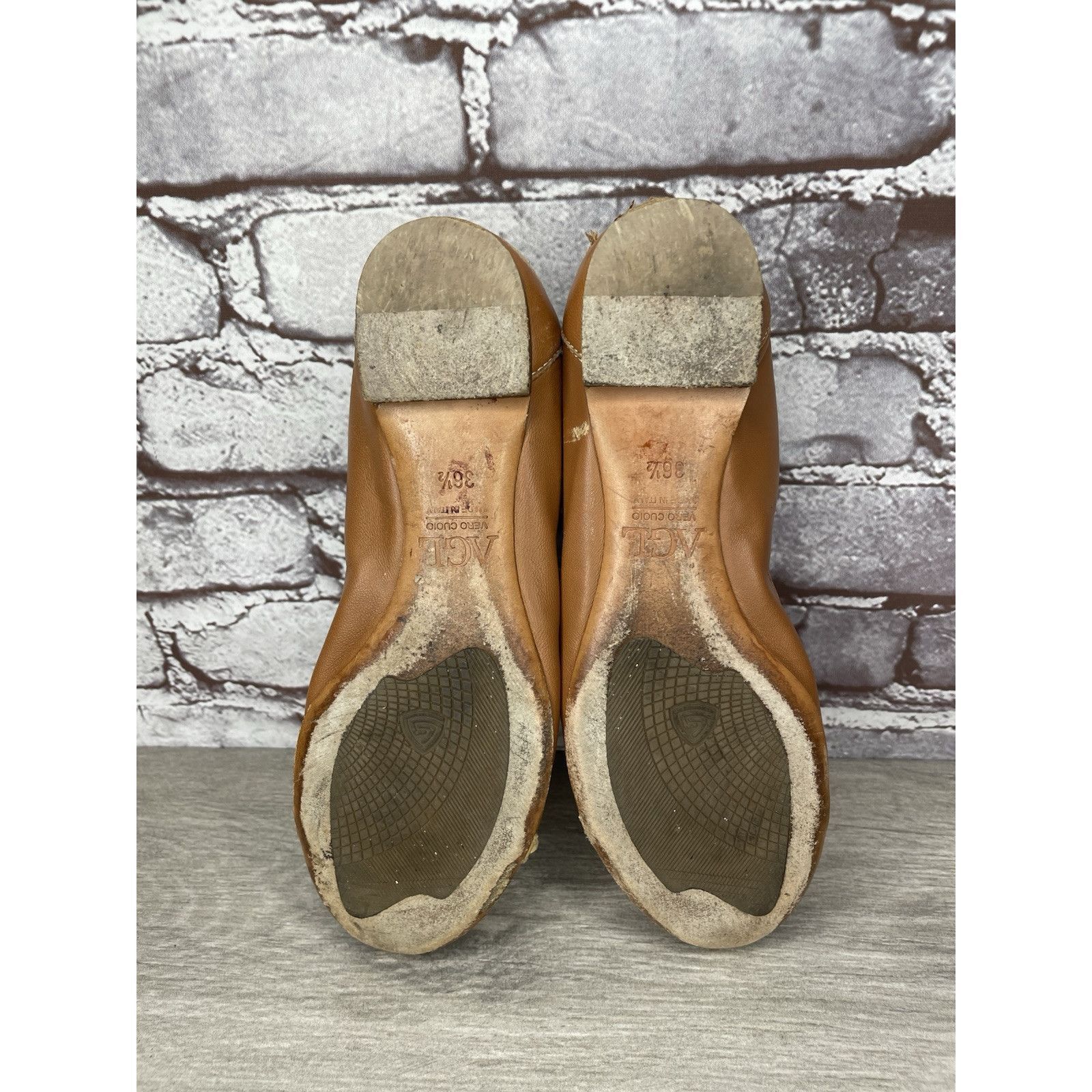 AGLINI AGL SPECTATOR Brown Leather Black Patent Cap Toe Ballet Flat Size US 6 / IT 36 - 21 Thumbnail