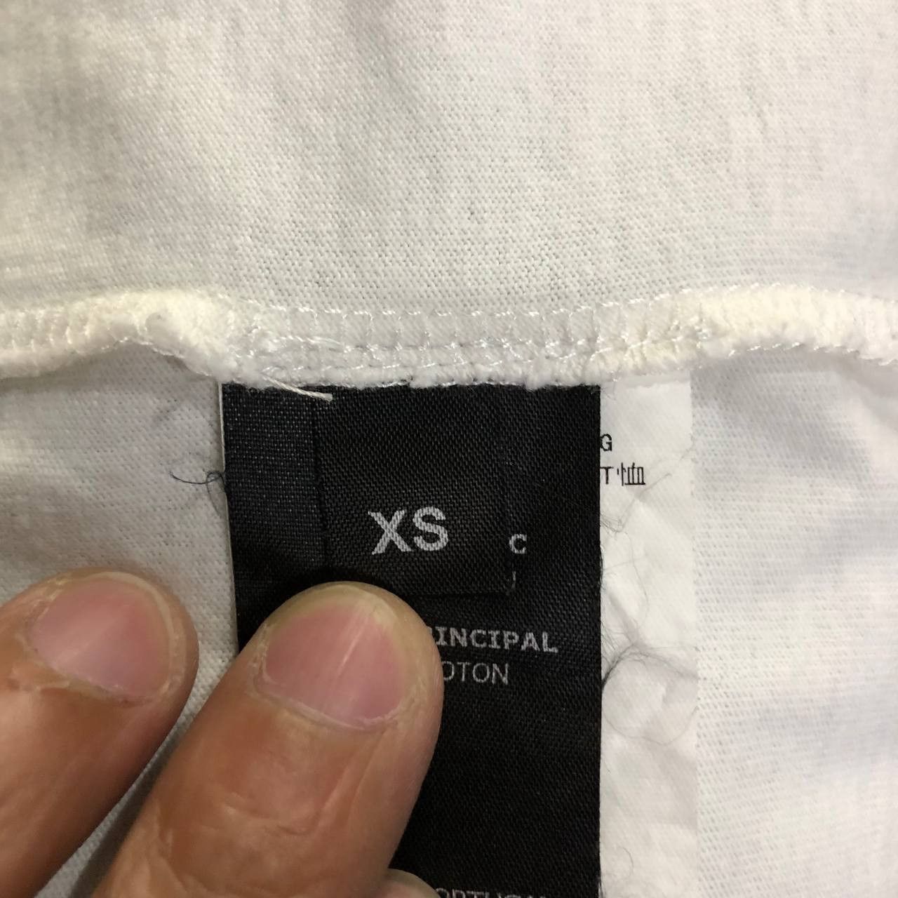 Vetements Vetements “Friends” Parody Tee Size US L / EU 52-54 / 3 - 6 Thumbnail