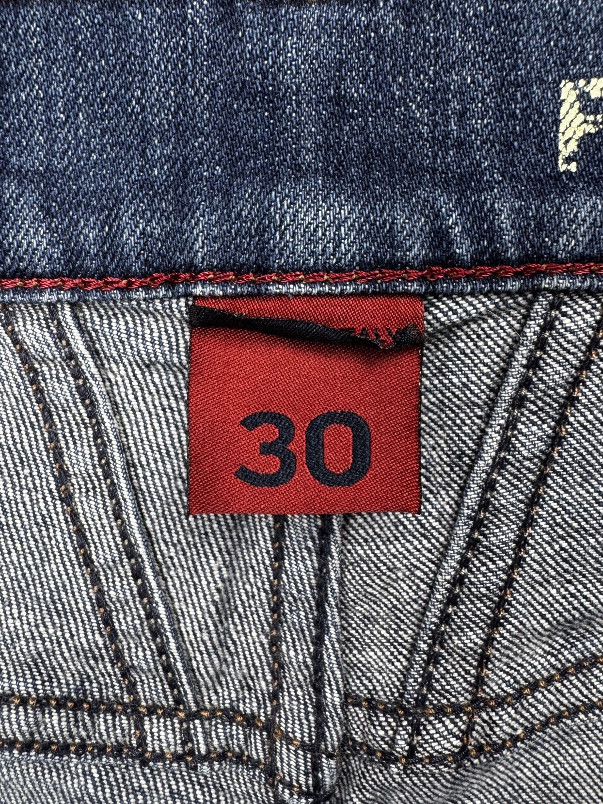 Marithe + Francois Girbaud Le jean devMarithe Francois Girbaud blue faded denim pants Size 30" / US 8 / IT 44 - 13 Thumbnail