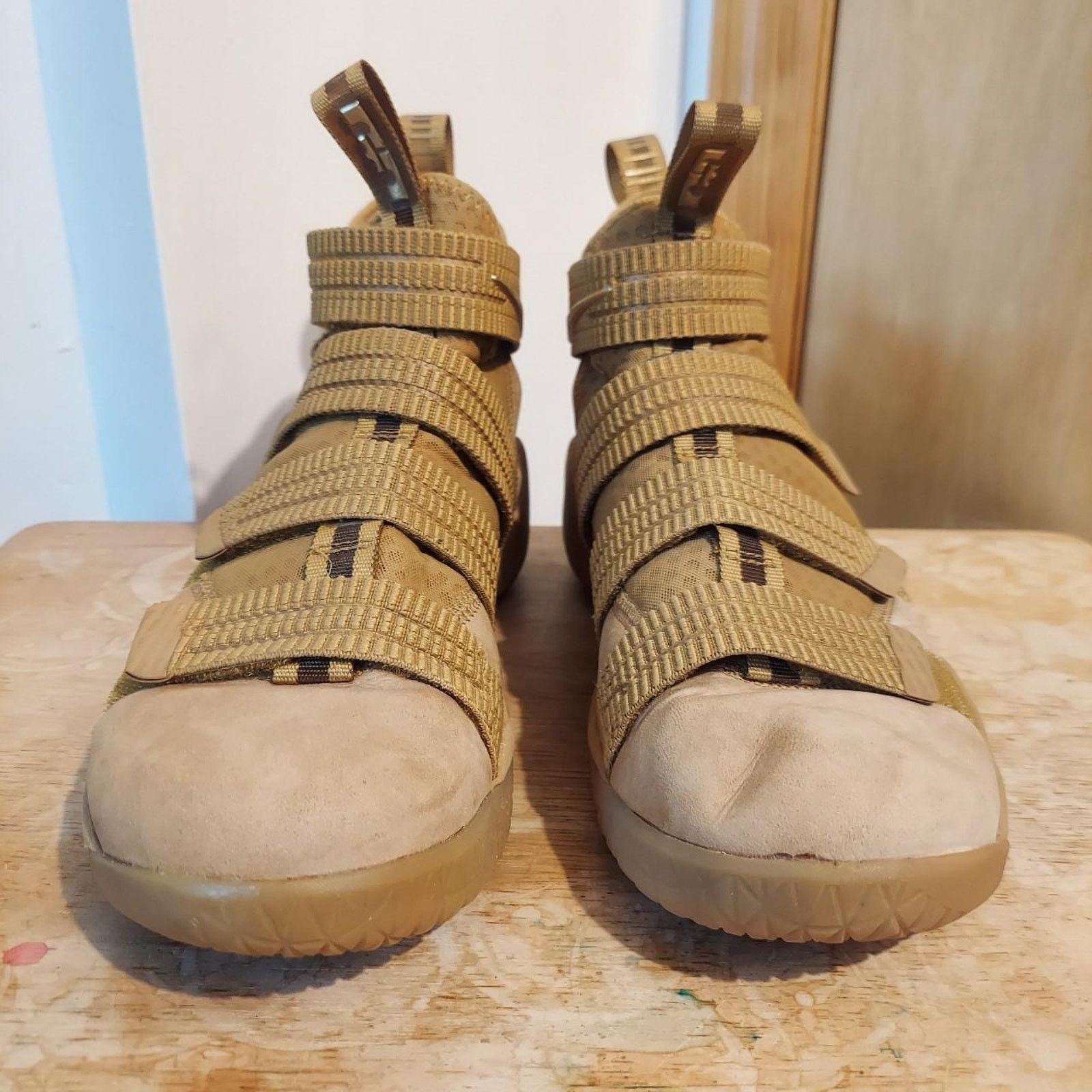 Nike Nike Zoom Lebron Soldier 11 Men's US 9.5 Brown Sneaker Shoes Size US 11 / EU 44 - 4 Thumbnail