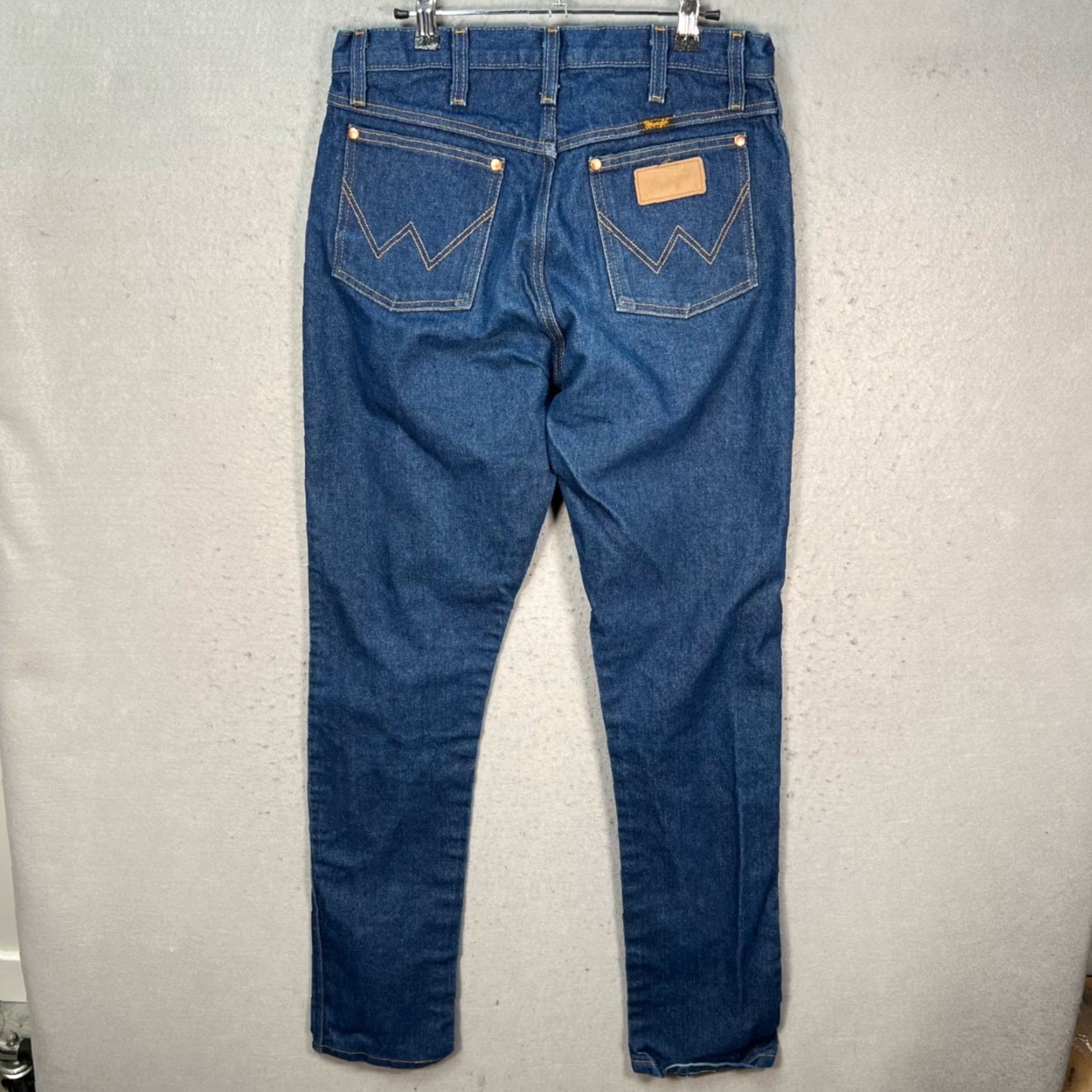 Wrangler Wrangler Mens Jeans 32x34 Blue Denim 5-Pocket Regular Fit Tapered Inseam 34 Vintage? No, 8/10 Logo Pocket Detail Size US 32 / EU 48 - 2 Thumbnail