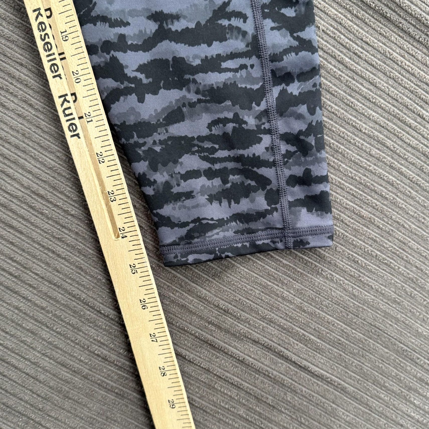 Fabletics Fabletics Leggings Womens M Gray Camouflage High Rise Yoga Athletic Gym Workout Pants Size 32" / US 10 / IT 46 - 5 Thumbnail