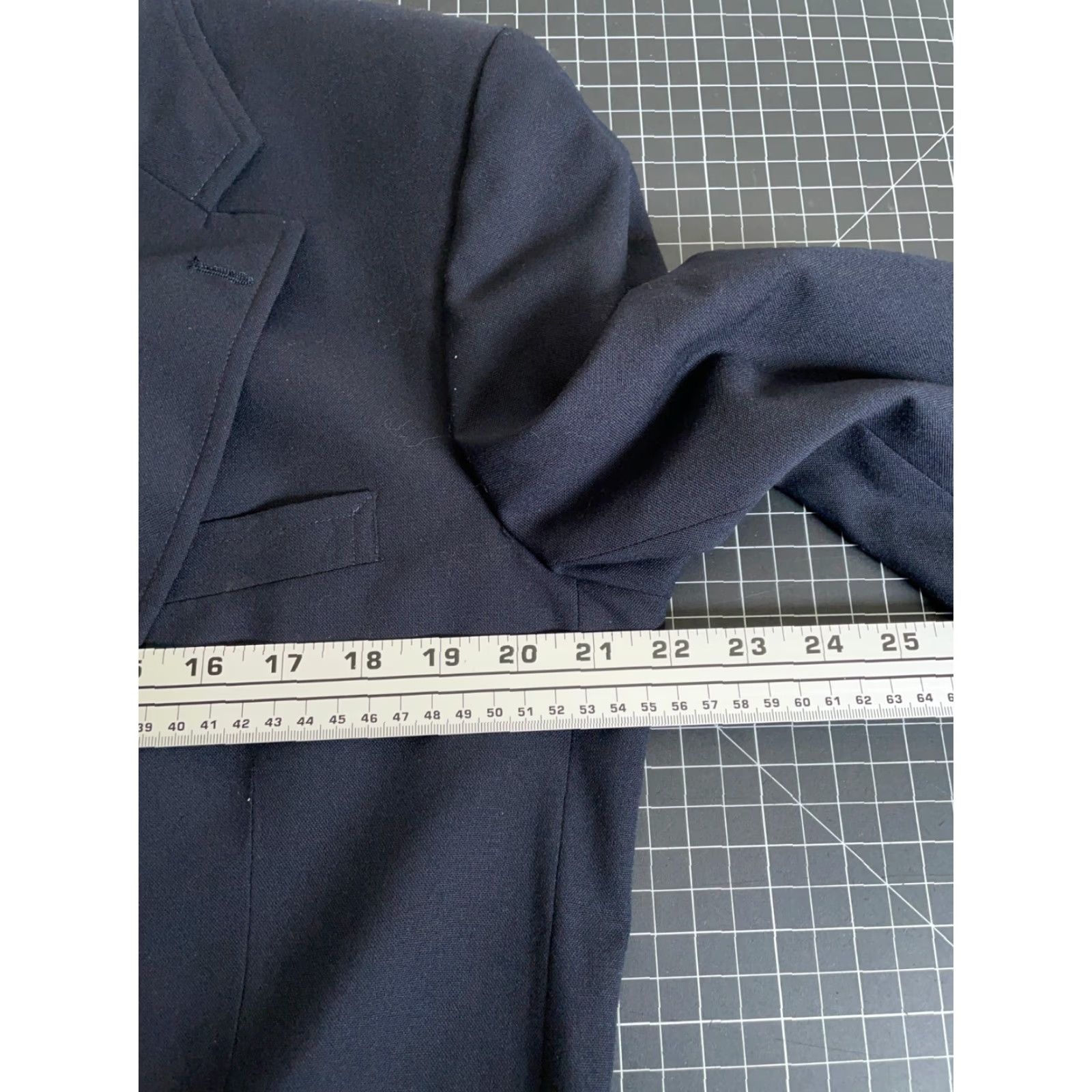 Brooks Brothers VINTAGE Brooks Brothers Blazer Jacket Men 41 Long Dark Blue Wool Notch Lapel 2 Button 3-Button Sleeves USA Made Size 42R - 6 Thumbnail