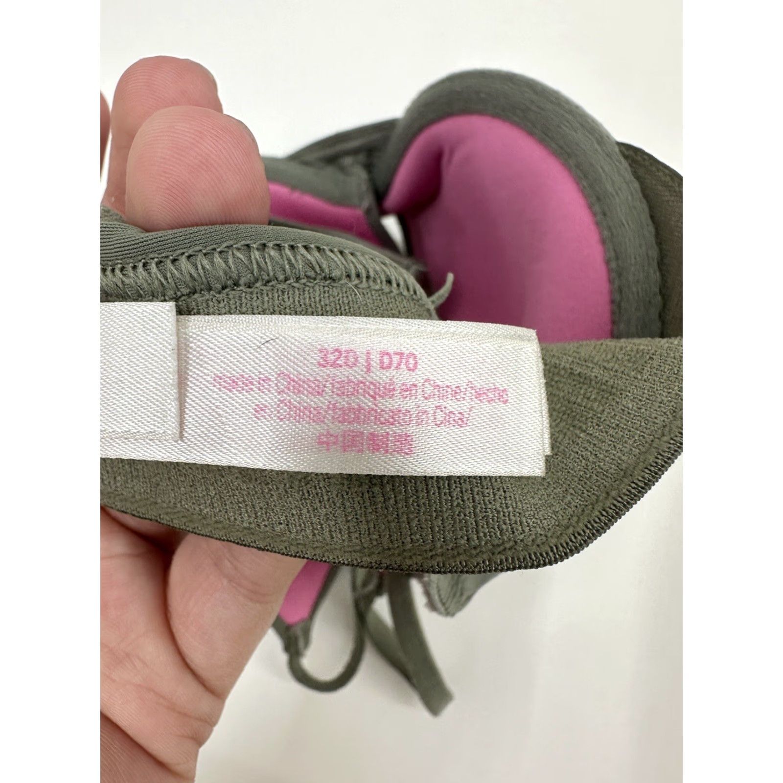 Pinko PINK Bra 32D Womens Wear Everywhere Push Up Green Logo Band Adjustable Size ONE SIZE - 4 Thumbnail