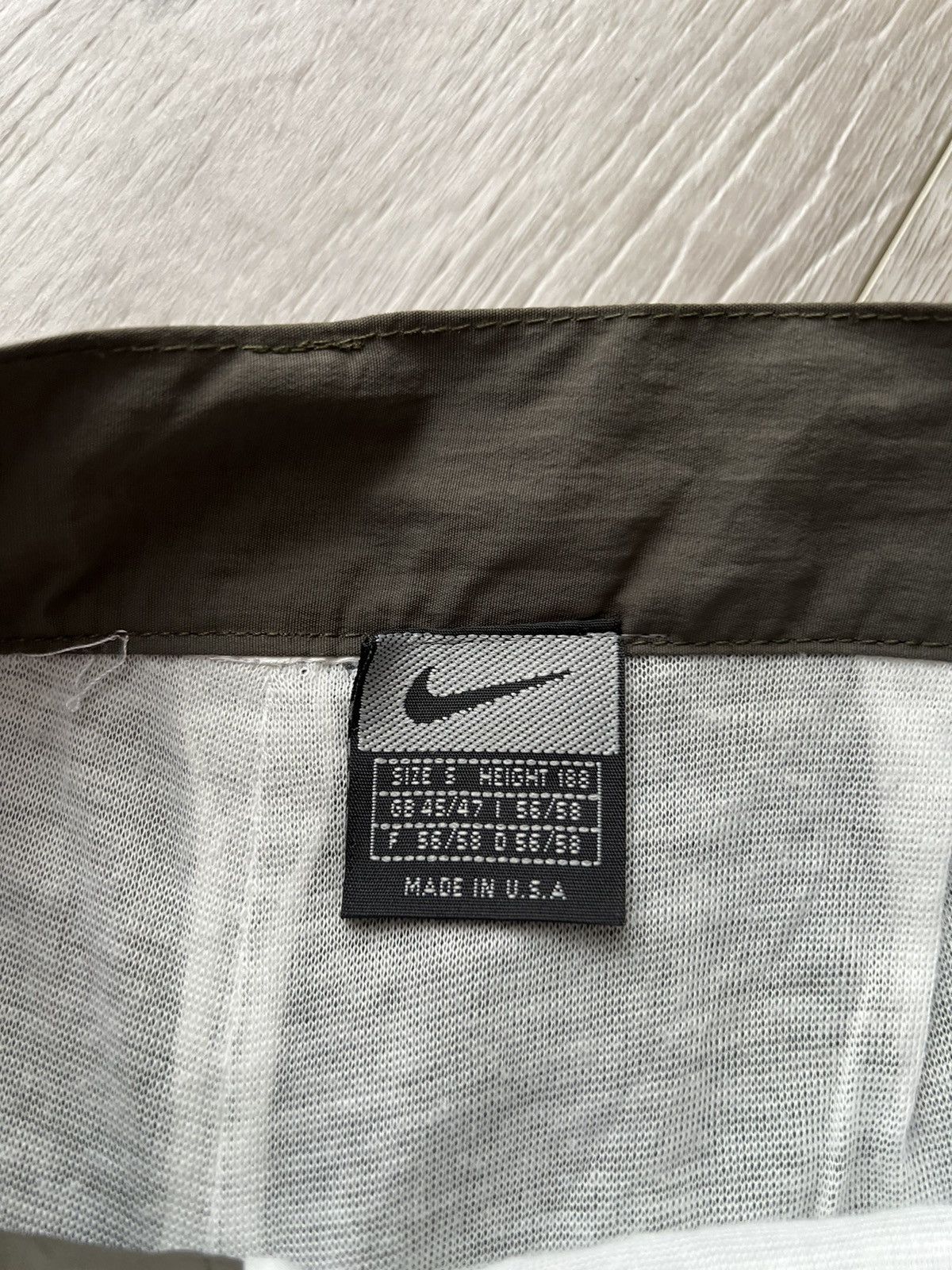 Nike × Vintage Vintage Nike Nylon Track Pants womens S parachute wide leg Size 28" / US 6 / IT 42 - 5 Thumbnail