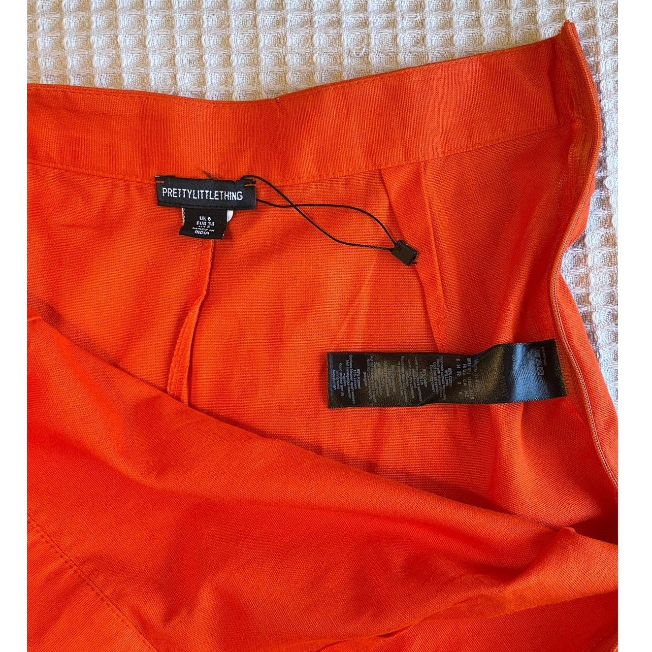 PrettyLittleThing PrettyLittleThings Orange Fitted High Waisted Back Slit 8 Size 30" / US 8 / IT 44 - 9 Thumbnail