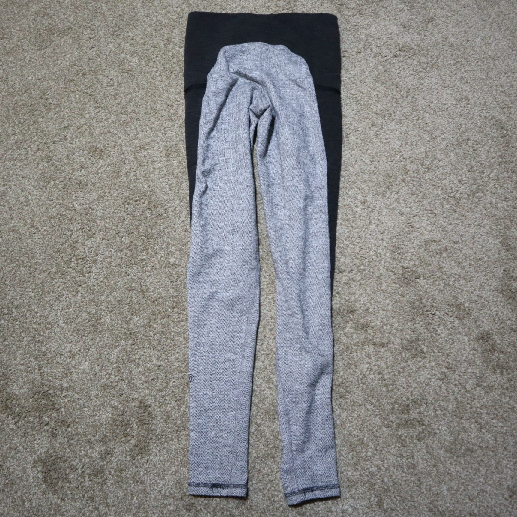 Champion Champion Compression Capri Legging Short Gym Active Gray Women's Size S Small shorts Size 28" / US 6 / IT 42 - 6 Thumbnail