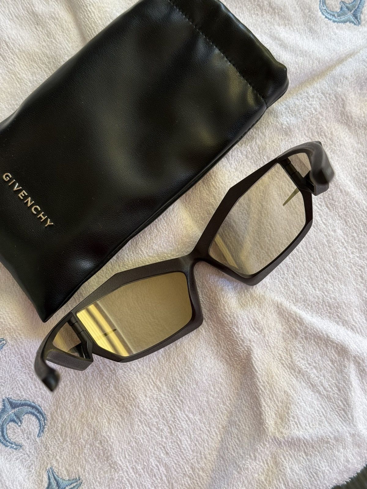 Givenchy Givenchy Giv Cut Geometric Sunglasses Black Silver GV40049I Size ONE SIZE - 8 Thumbnail